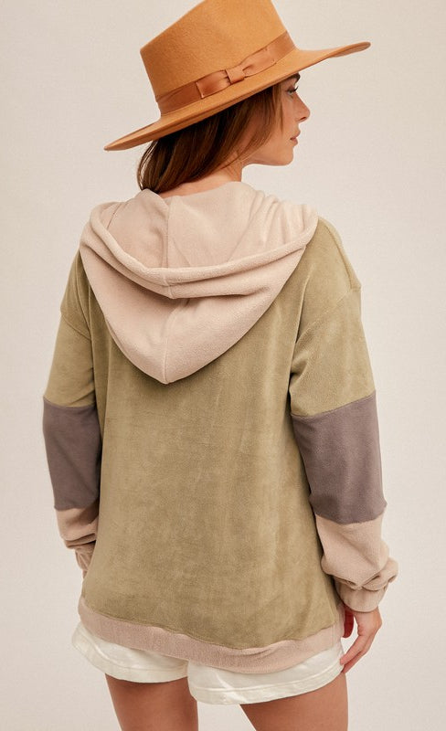 Fleece Color Block Half Zip-Up Hoodie - Final Sale    Shirts & Tops Hem & Thread- Tilden Co.