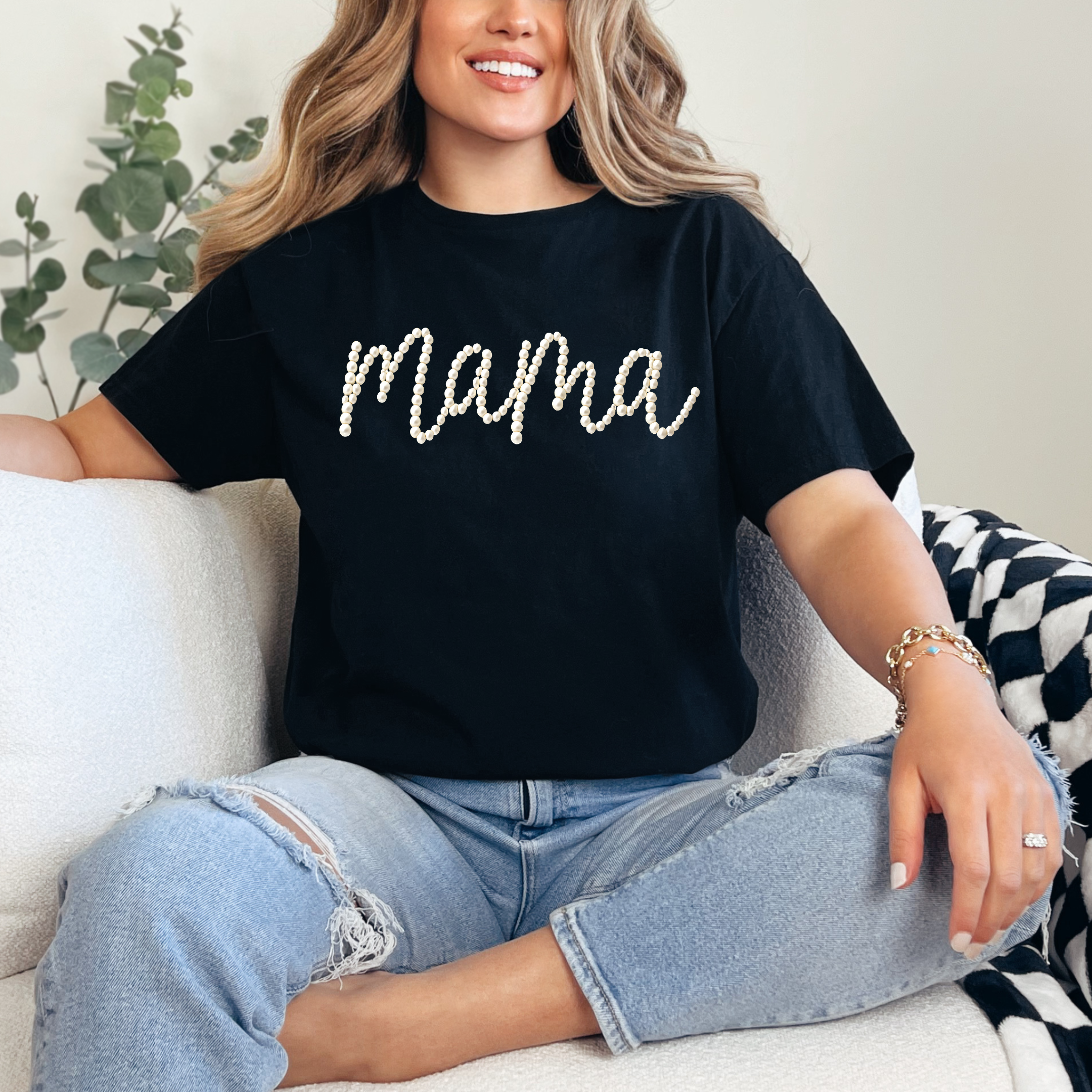 Mama Pearls Graphic Tee T-Shirt Ave Shops- Tilden Co.