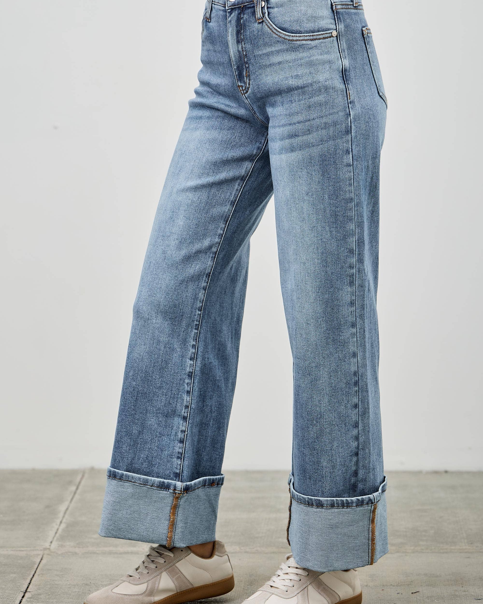 Mid Rise Cuffed Jeans Jeans SAIGE DENIM- Tilden Co.