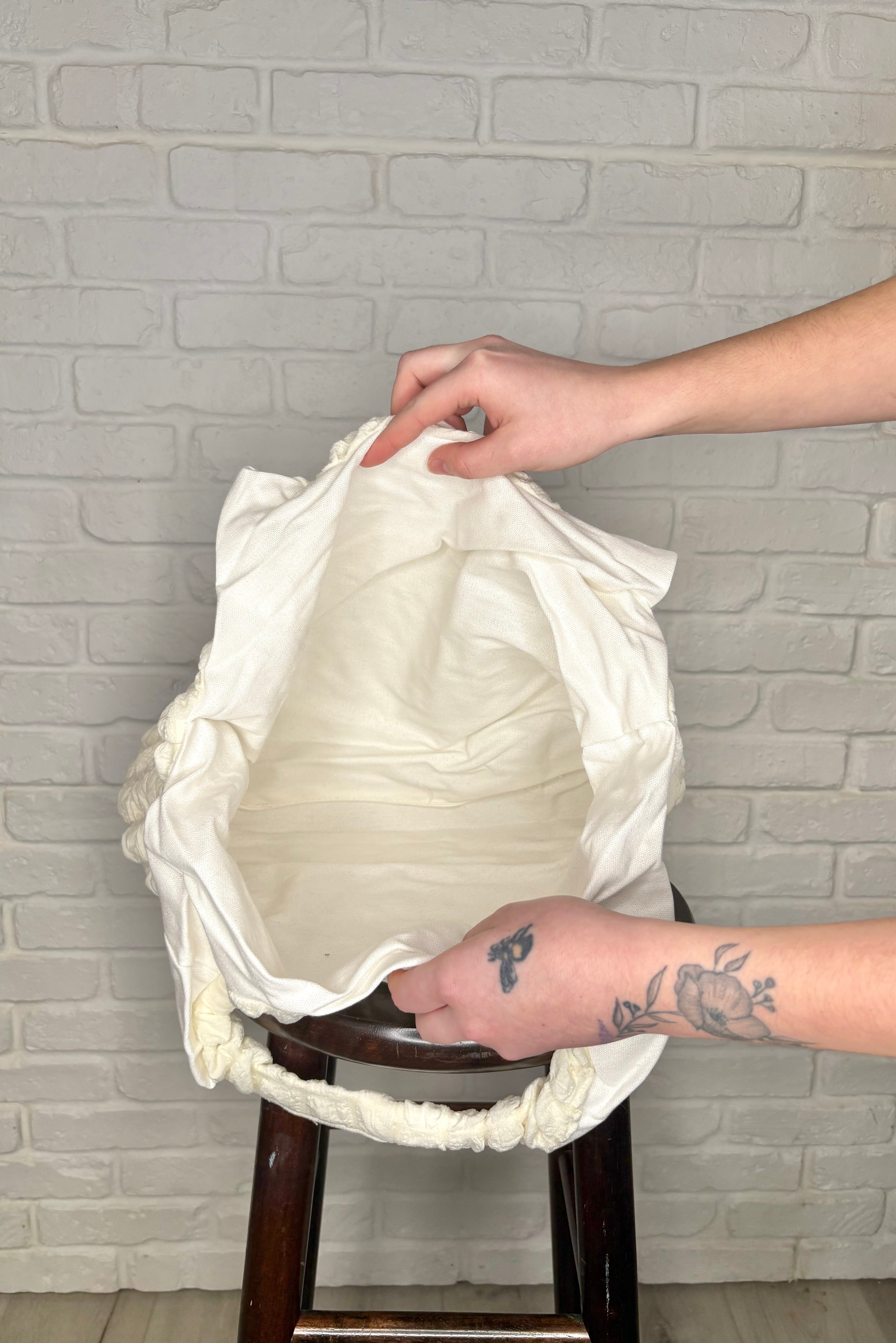 Day Out Cloud Tote Bag In Cream Womens Ave Shops- Tilden Co.