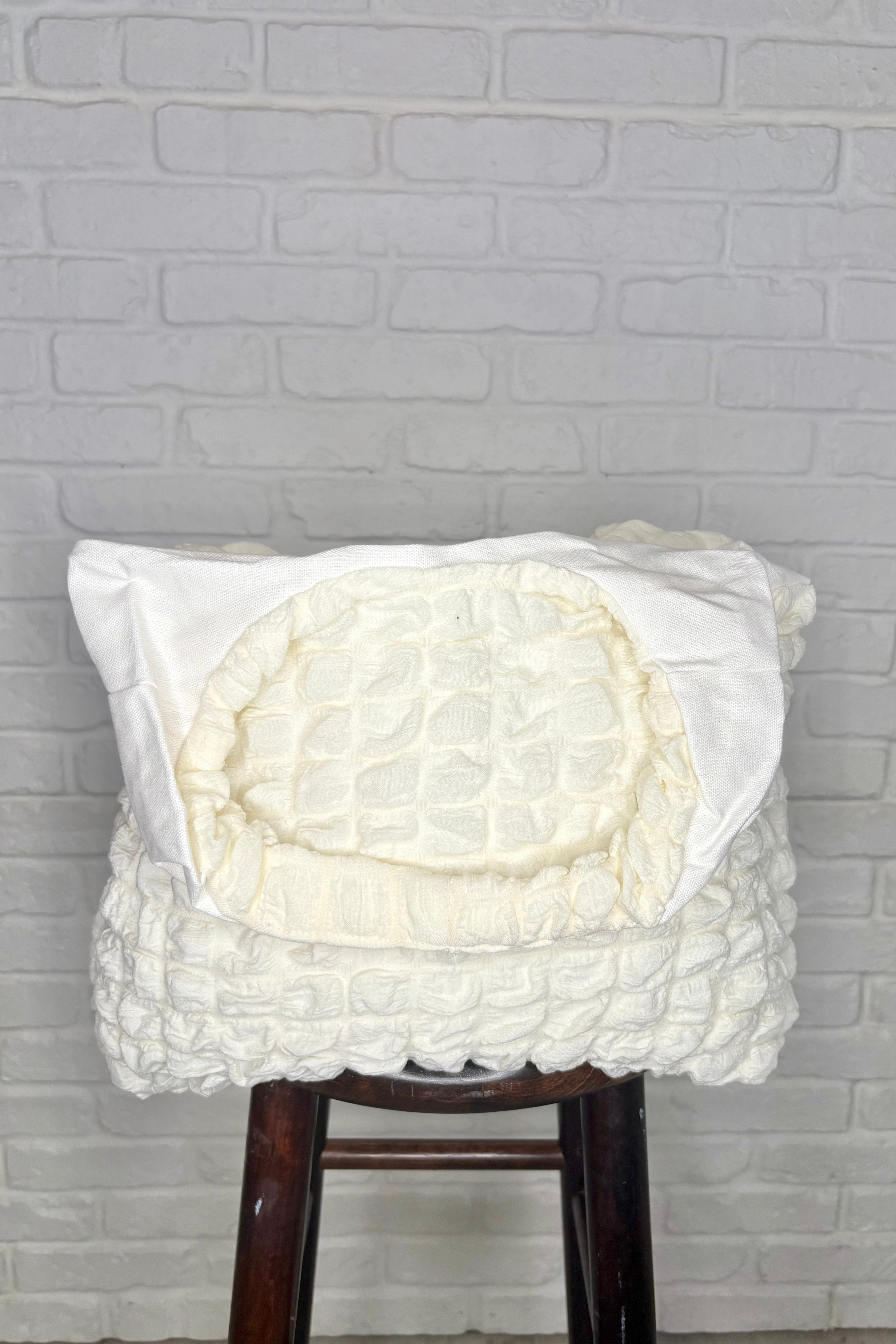 Day Out Cloud Tote Bag In Cream Womens Ave Shops- Tilden Co.