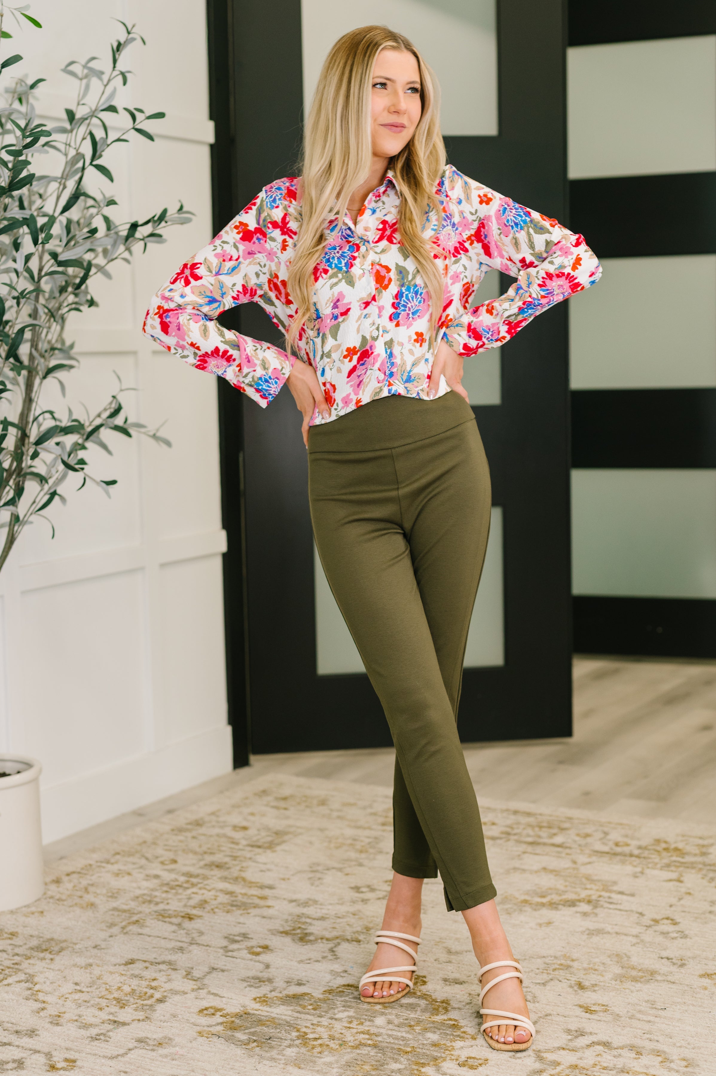 Distinguished Guest Floral Button Down Womens Ave Shops- Tilden Co.
