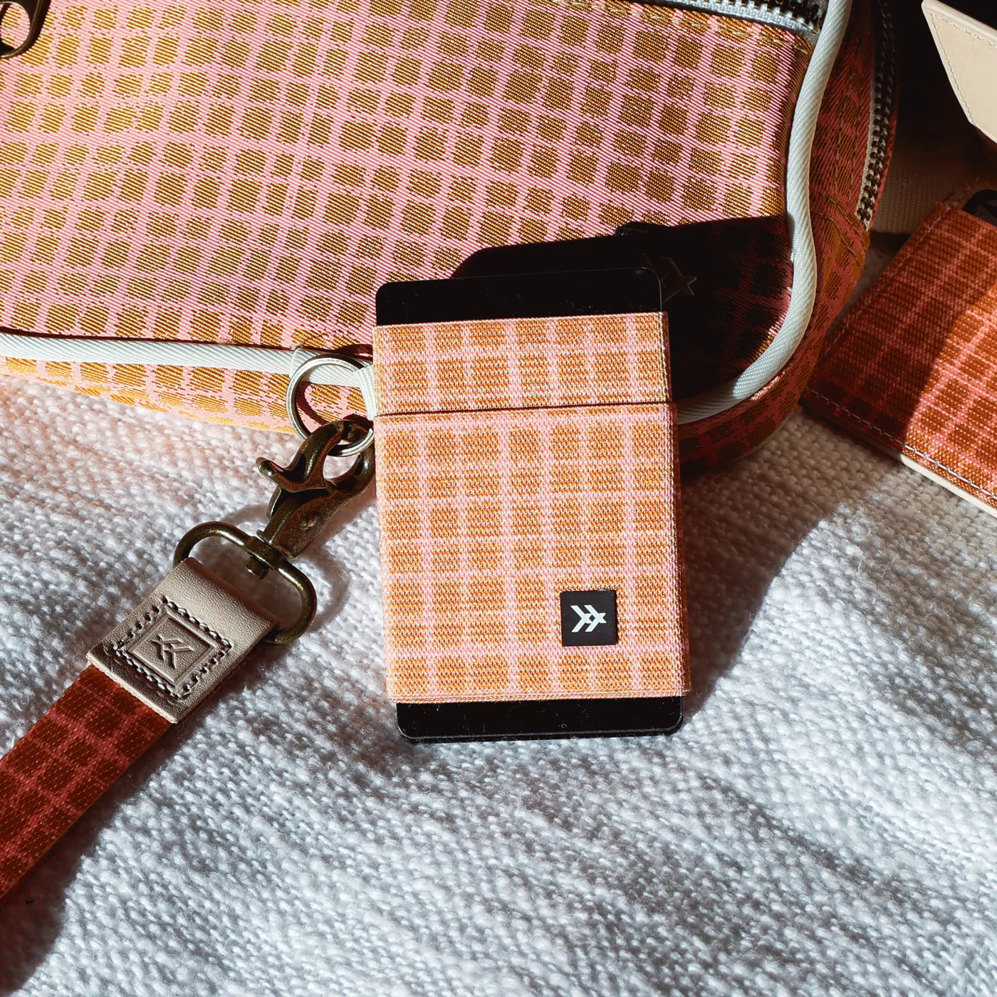 Thread Elastic Wallet Wallets & Money Clips Thread- Tilden Co.