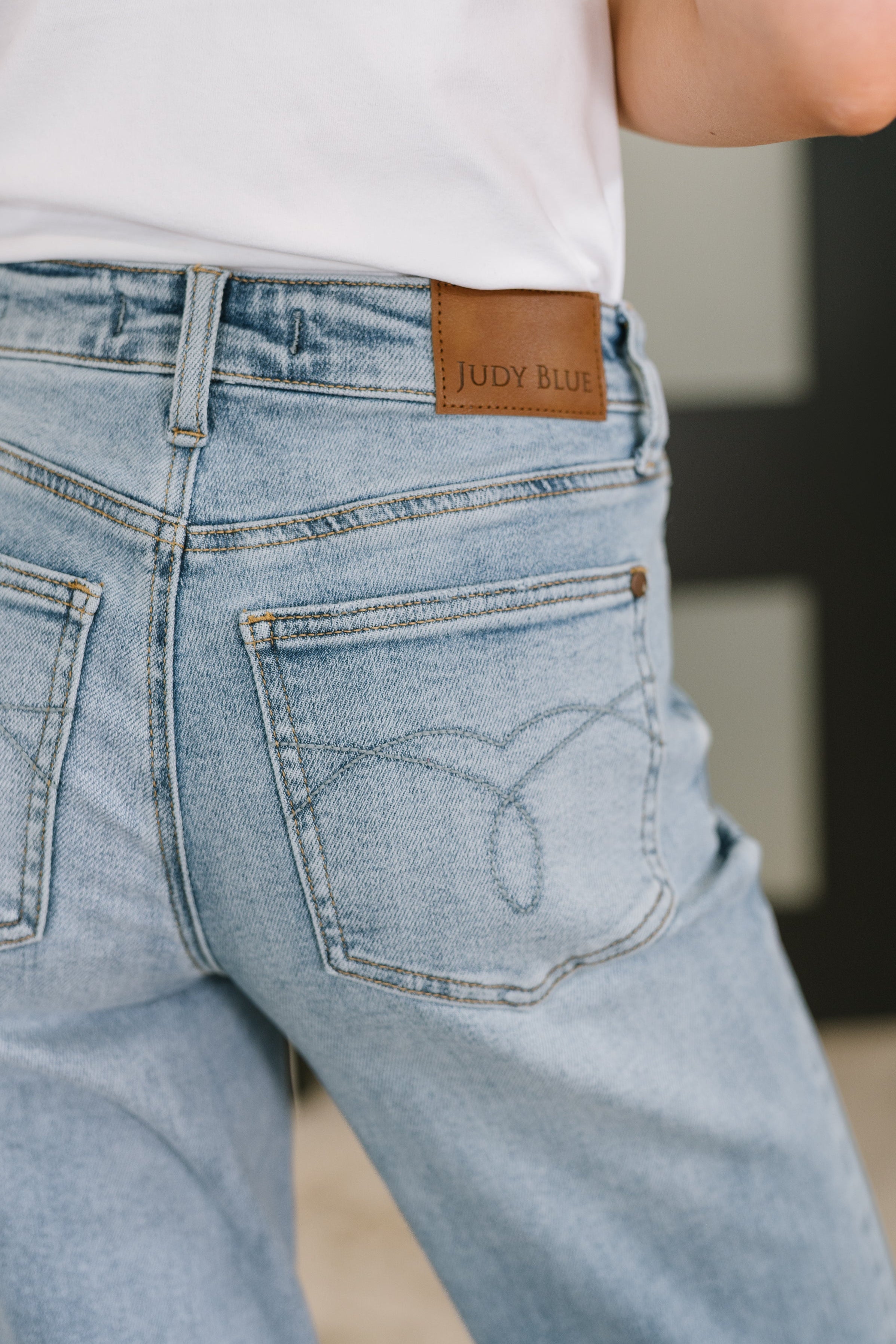 Heather Mid Rise Rigid Magic Straight Jeans Ave Shops- Tilden Co.