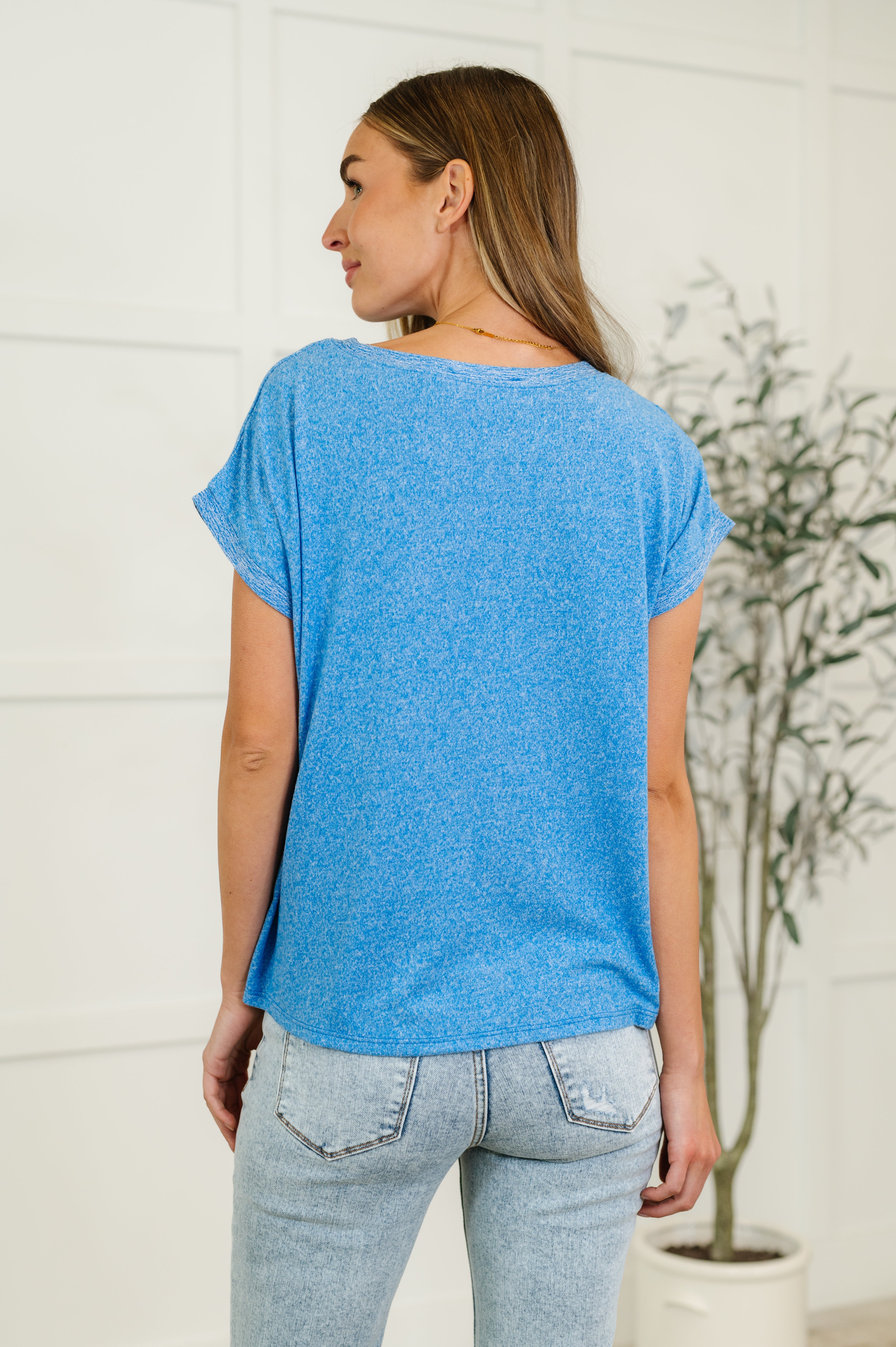 Heathered Harmony Basic Tee in Ocean Blue Womens Ave Shops- Tilden Co.