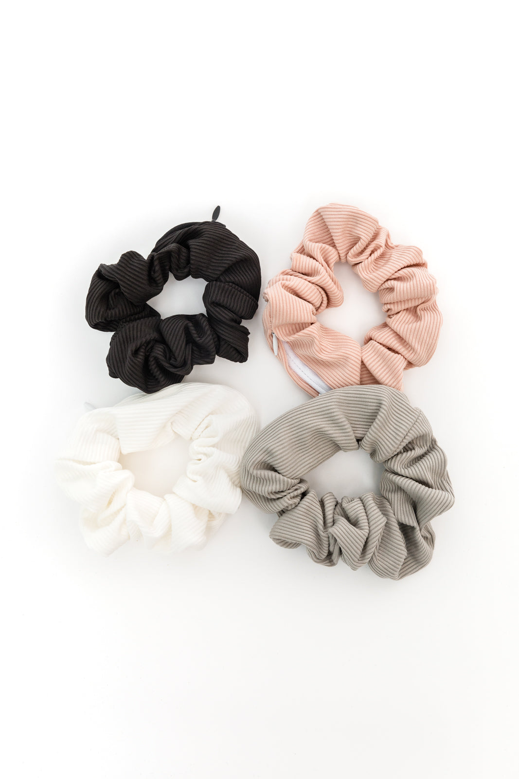 Got a Secret Hidden Pocket Scrunchie Set Womens Ave Shops- Tilden Co.