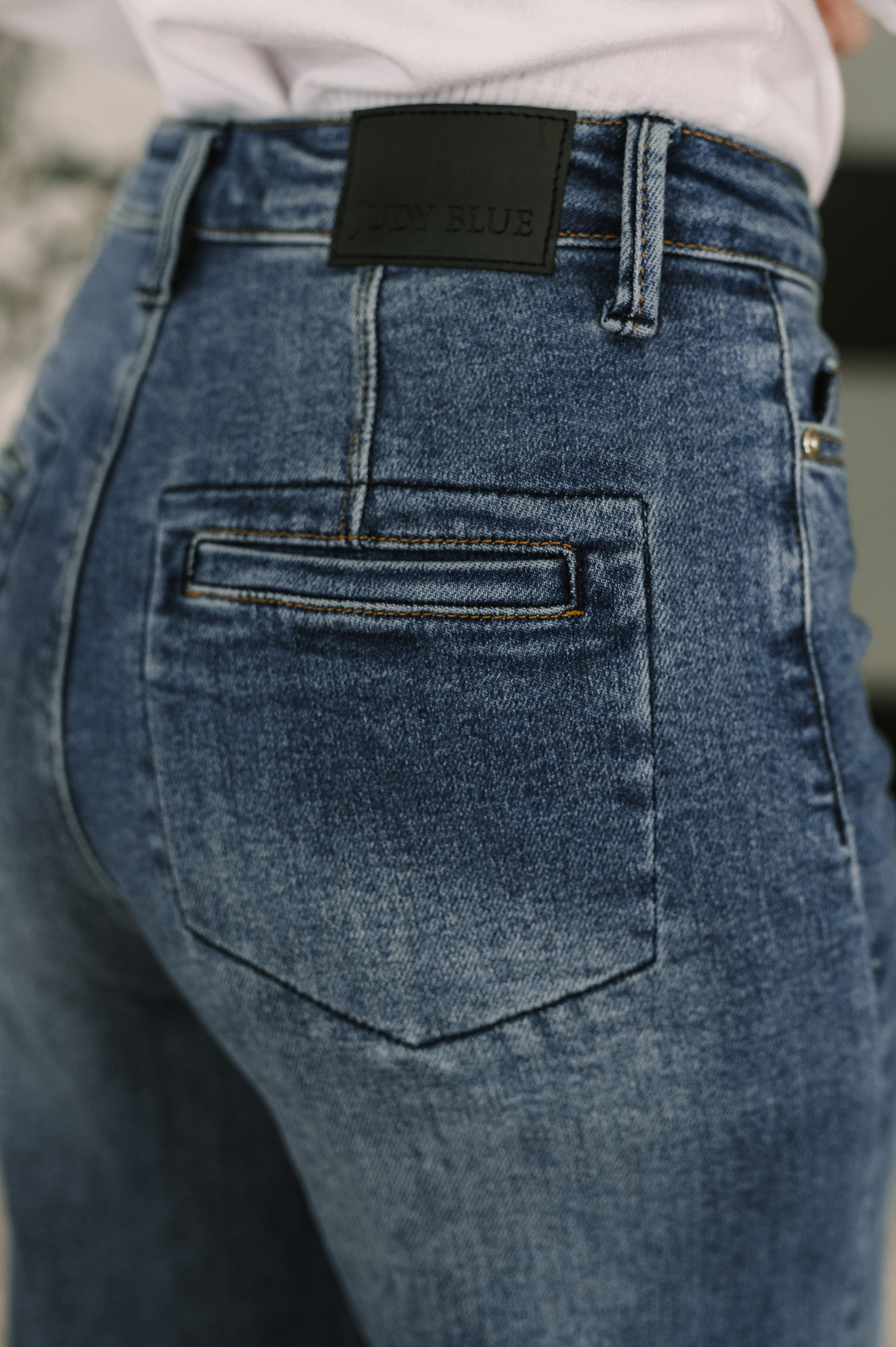 Karla High Waist Column Straight Button-Fly & Back Welt Pkts Womens Ave Shops- Tilden Co.