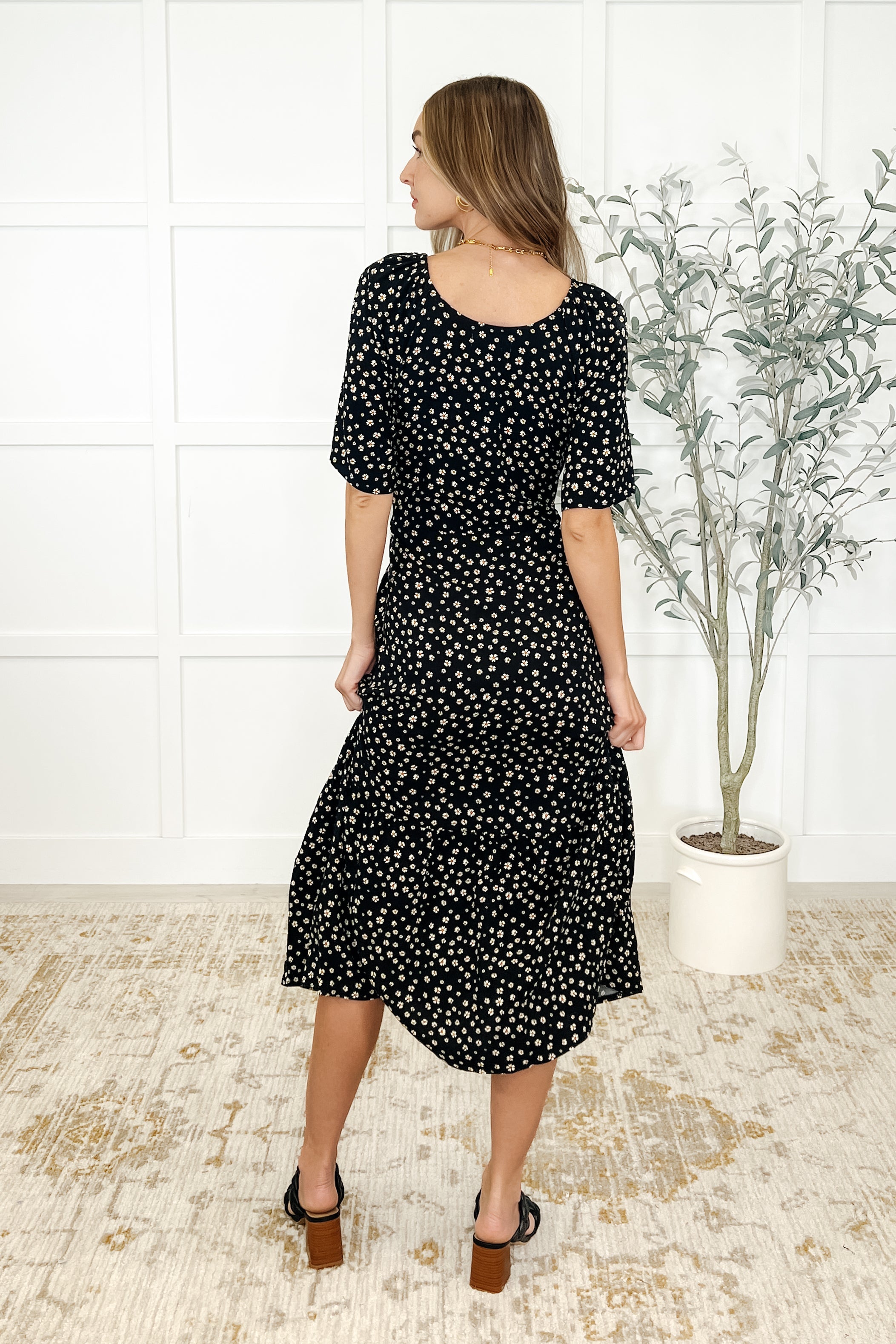 Olive Dress Daisy Blossoms Womens Ave Shops- Tilden Co.