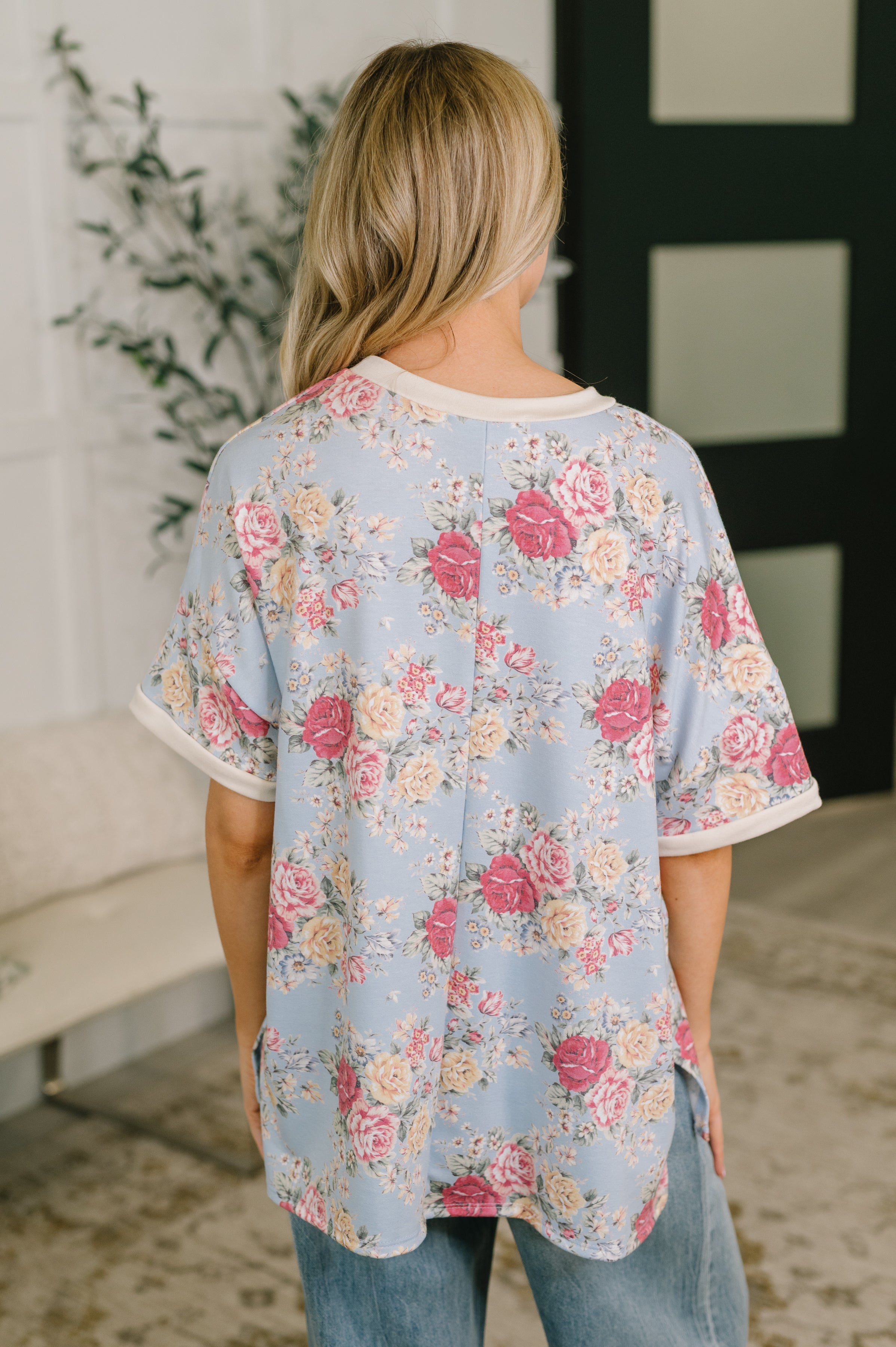 Perfect Season Floral Print Relaxed Tee Womens Ave Shops- Tilden Co.