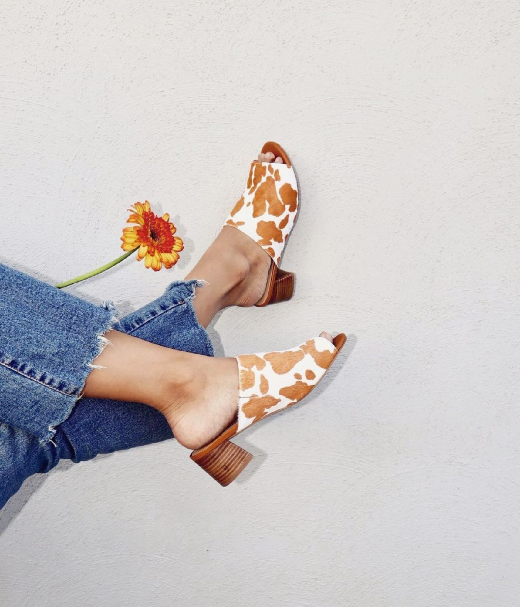 Richwood Peeptoe Tan and White Cowhide Slide Shoes Ave Shops- Tilden Co.