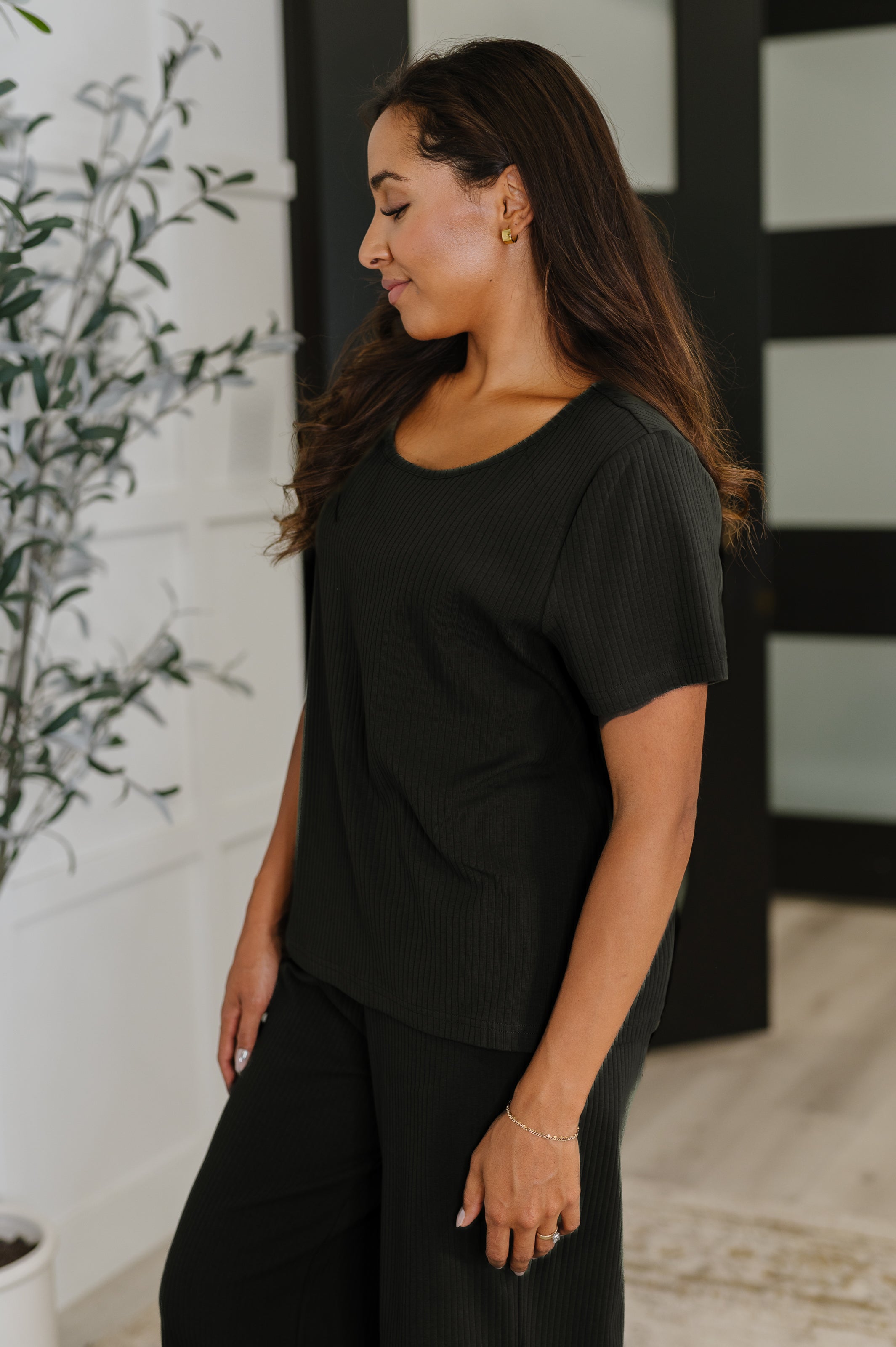 Thyme Boxy Tee in Black Womens Ave Shops- Tilden Co.