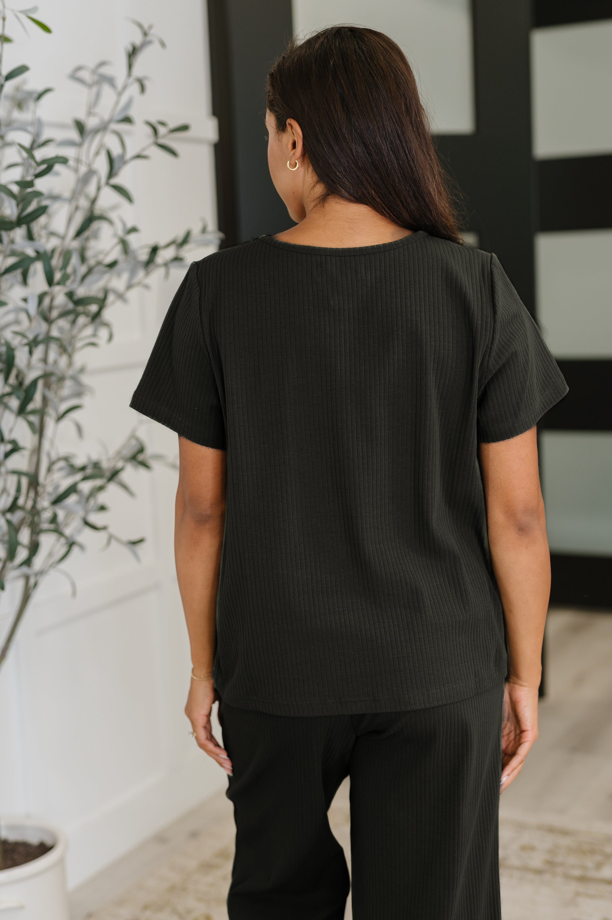 Thyme Boxy Tee in Black Womens Ave Shops- Tilden Co.