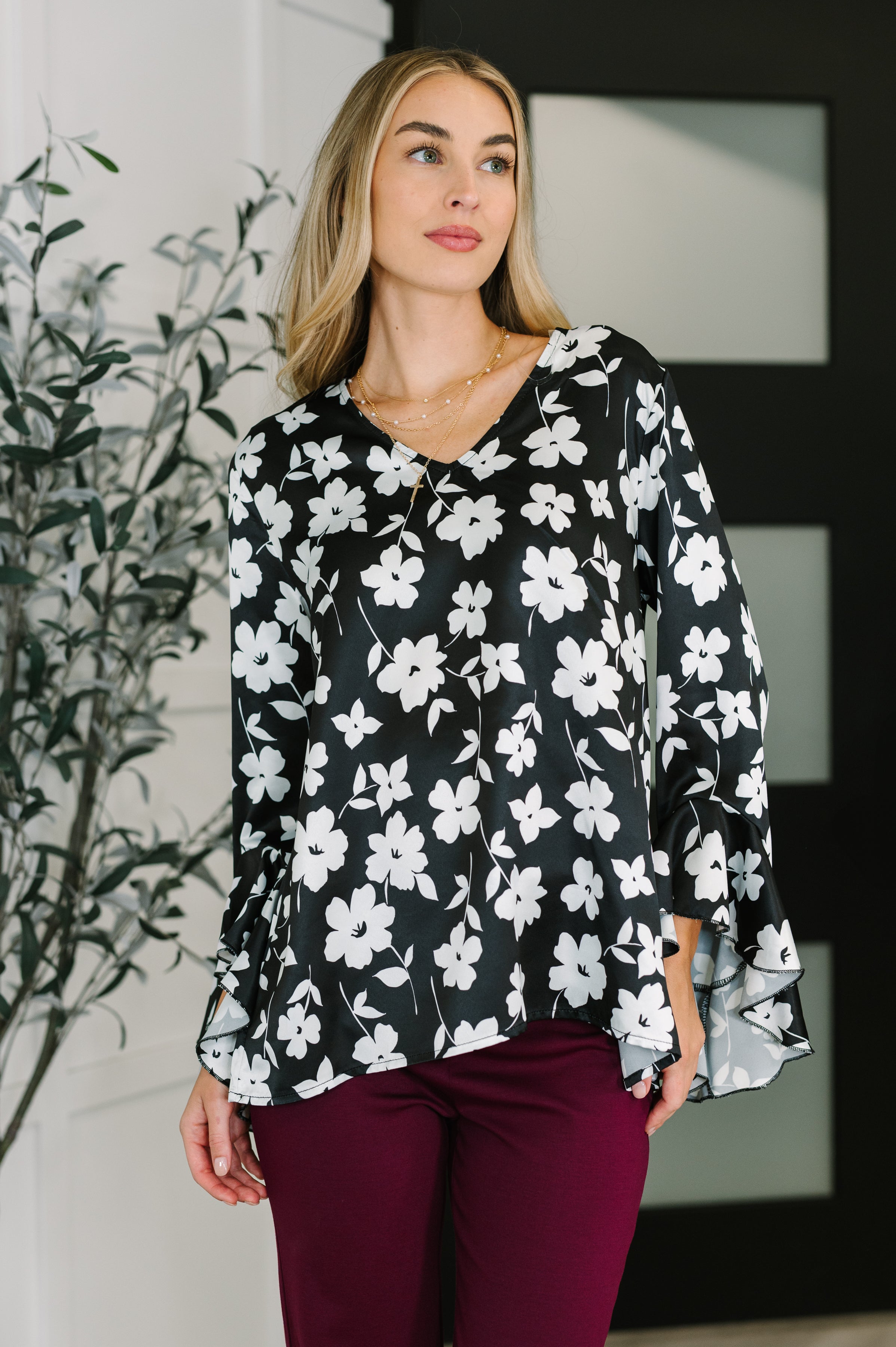 Time and Time Again Floral Blouse Womens Ave Shops- Tilden Co.