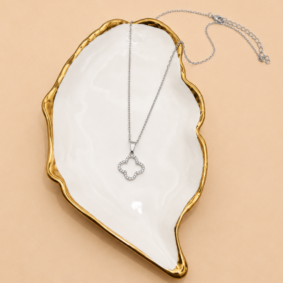 18K STAINLESS STEEL TARNISH FREE CLOVER NECKLACE | 40NK9680 Silver Silver JOSSLYN by wall to wall- Tilden Co.