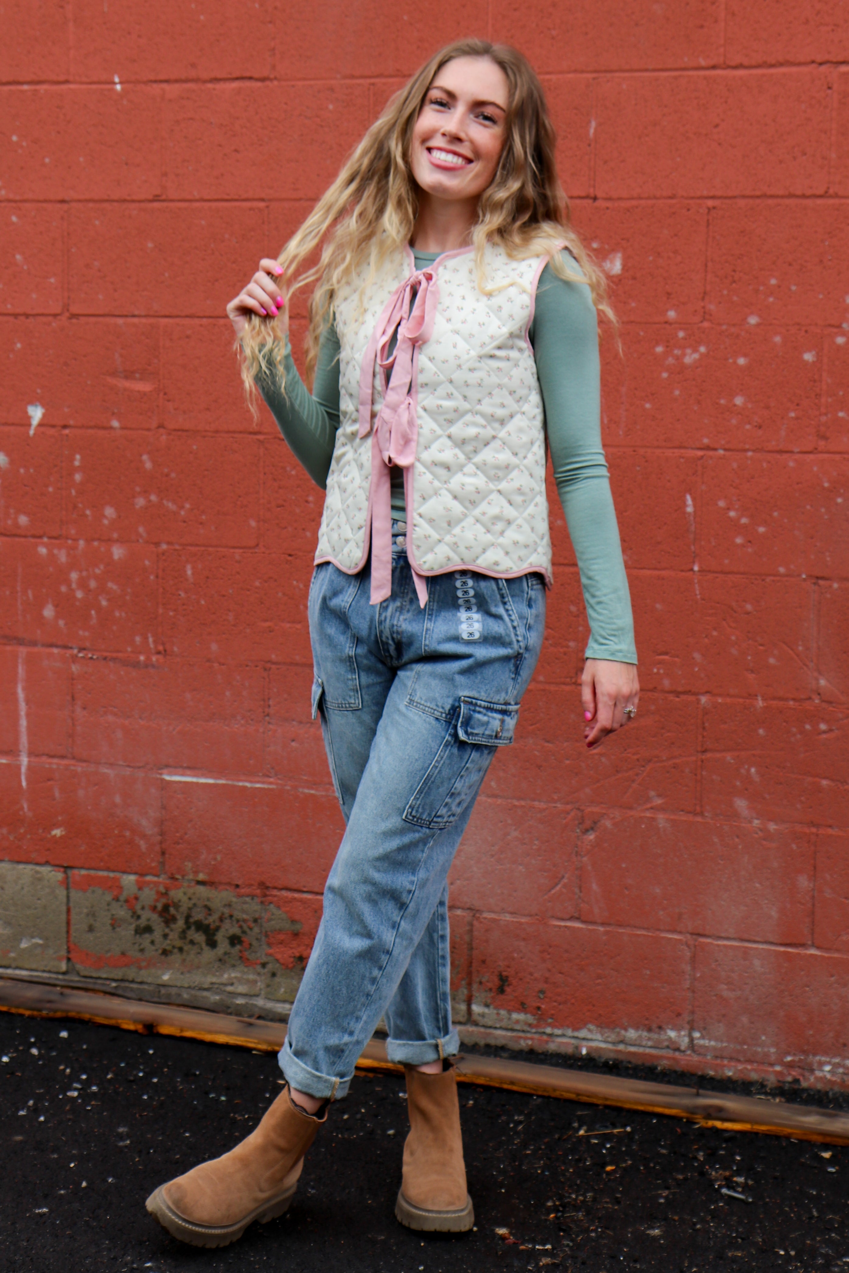 Tie Front Quilted Ditsy Floral Vest Top Vest so me- Tilden Co.