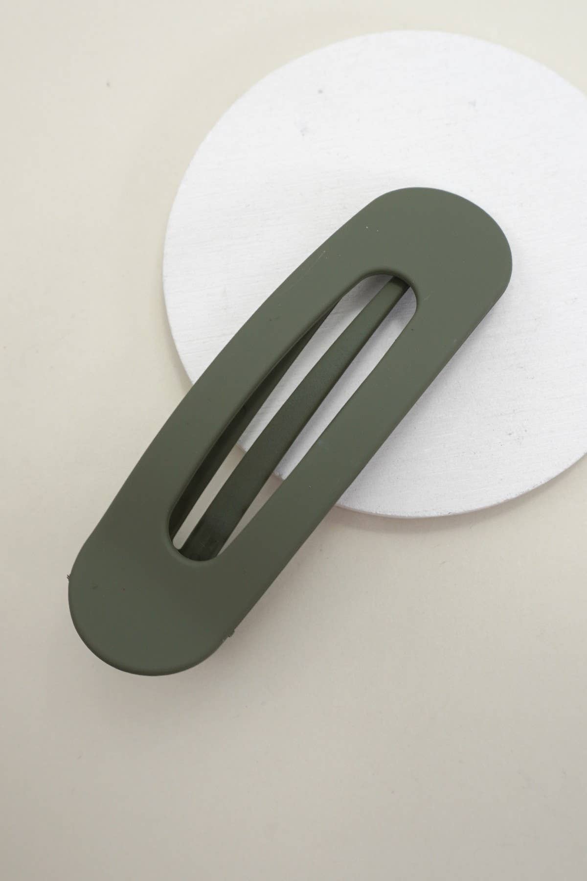 Oval Flat Lay Hair Claw Clip JOSSLYN by wall to wall- Tilden Co.