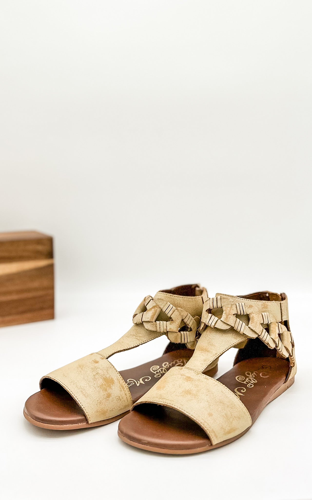 Loop D Loop Sandals in White 130 Sandals Naughty Monkey- Tilden Co.