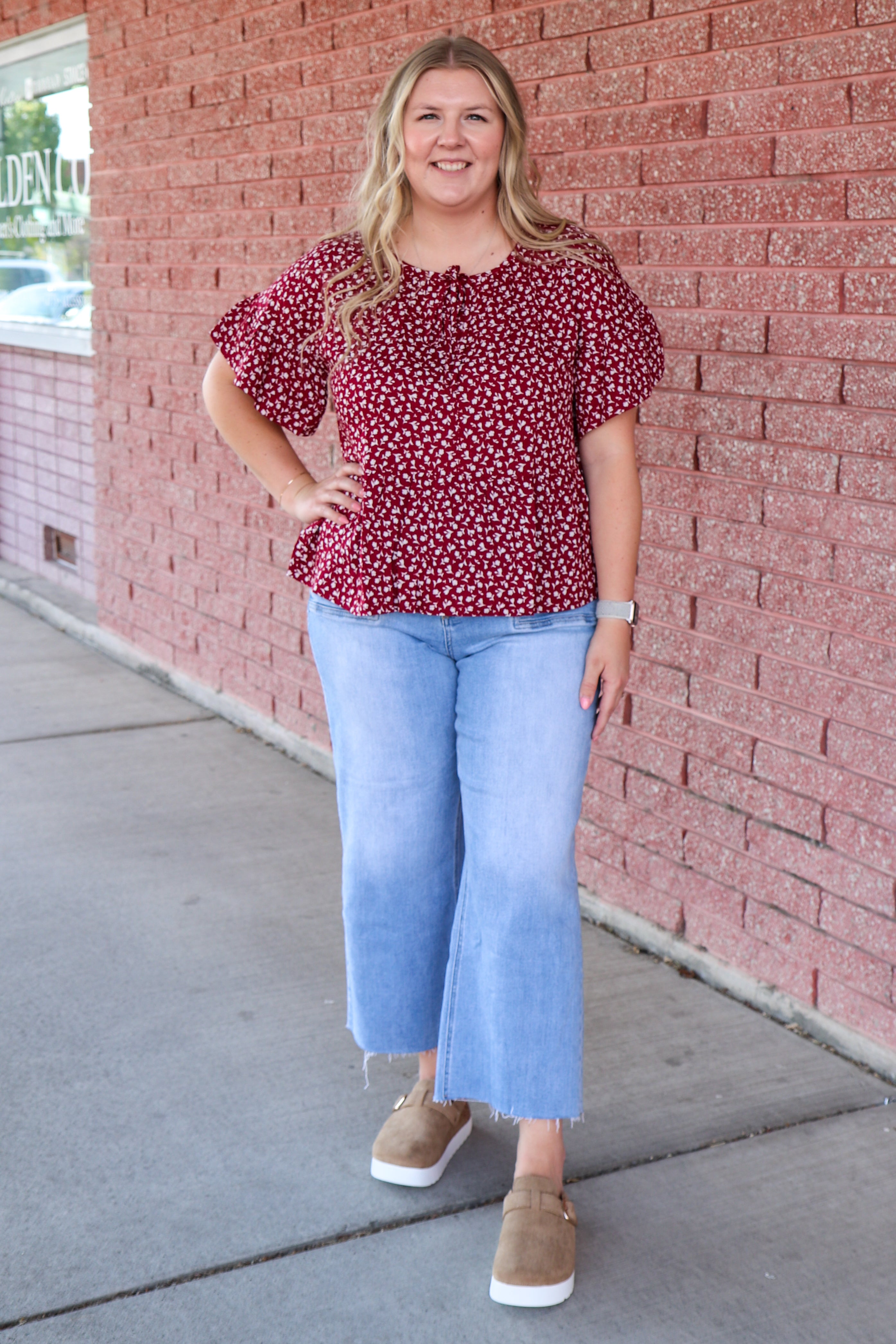 Donna Short Sleeve Floral Print Peplum Style Blouse Blouse Downeast- Tilden Co.