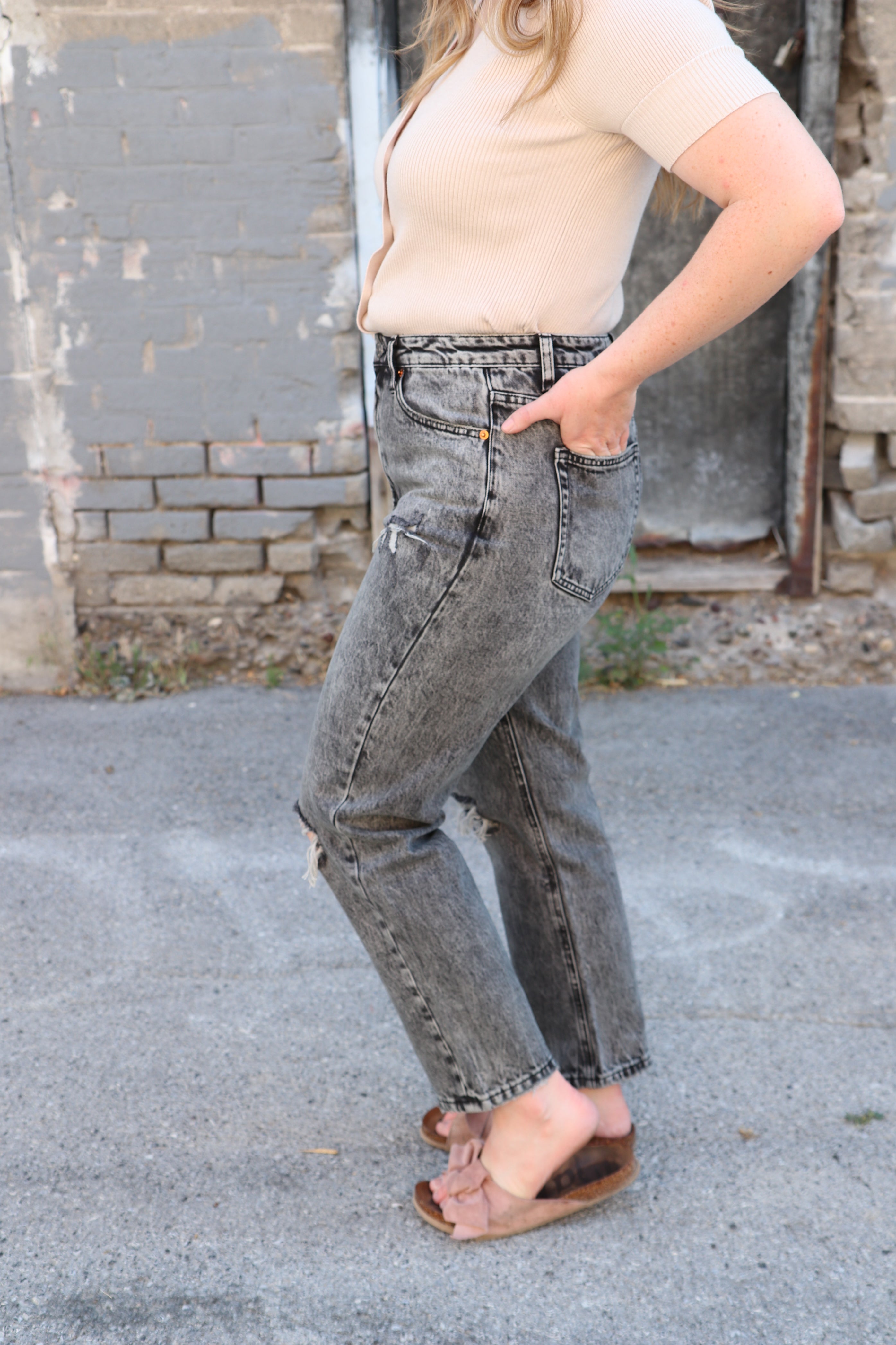 Mid Rise Crop Distressed Mom Fit Jeans Jeans Tea n Rose- Tilden Co.