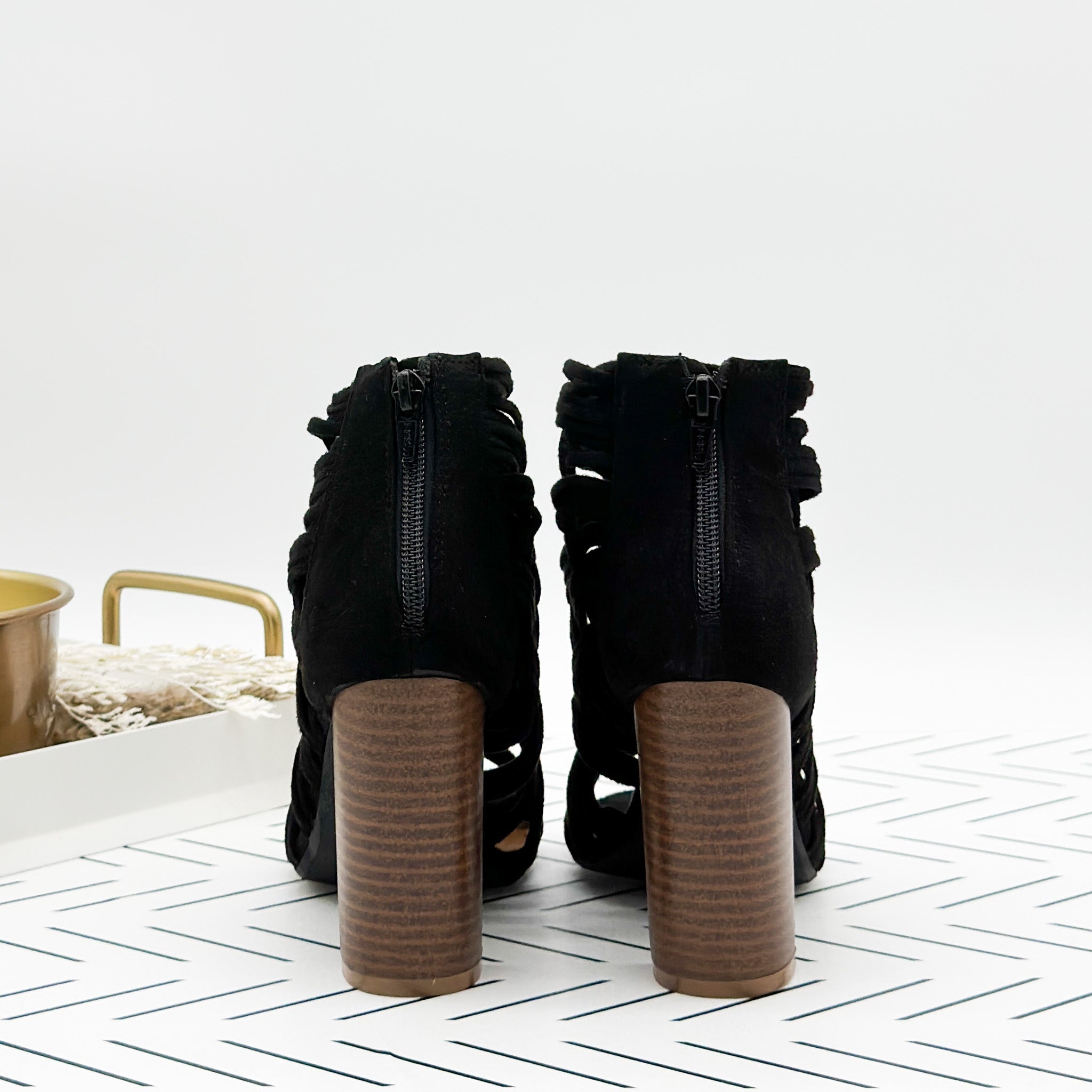 Silica Heel in Black Shoes Ave Shops- Tilden Co.