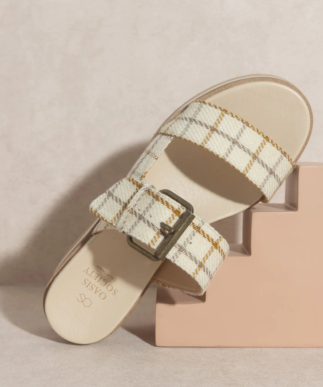 The Teresa Beige | Platform Sandal    Sandals Oasis Society- Tilden Co.
