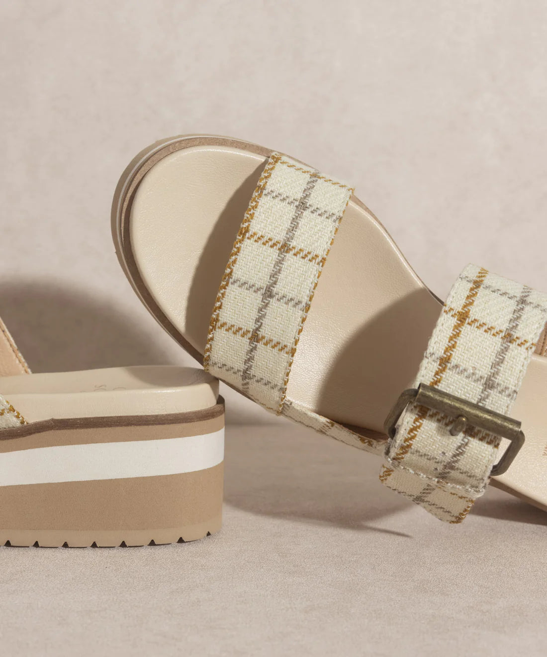 The Teresa Beige | Platform Sandal    Sandals Oasis Society- Tilden Co.