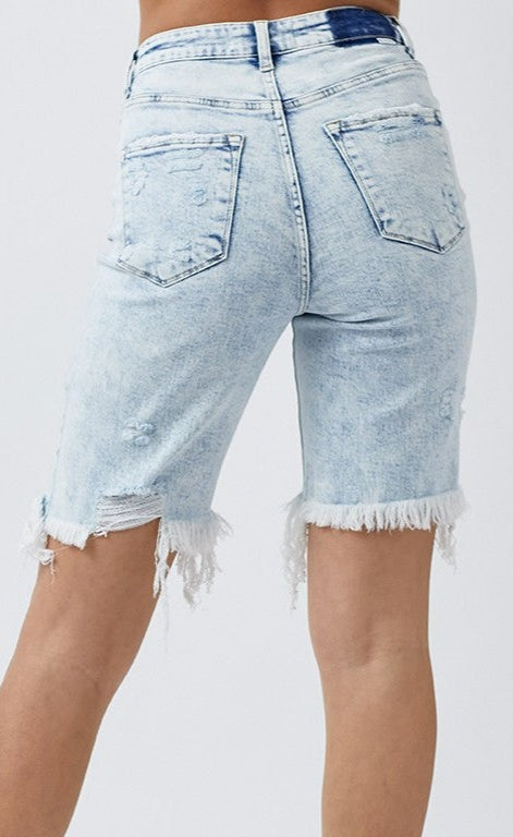 High Rise Acid Wash Bermuda Shorts    Shorts Risen Jeans- Tilden Co.