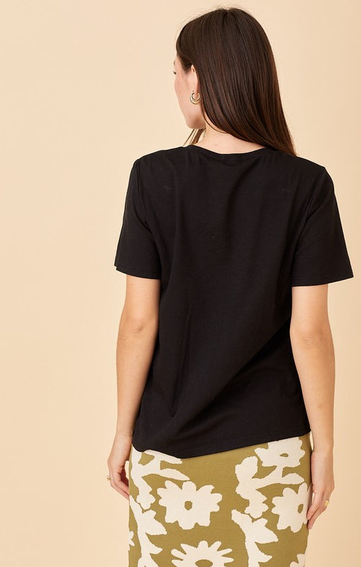 Black Floral Print Tee    Shirts & Tops Polagram- Tilden Co.