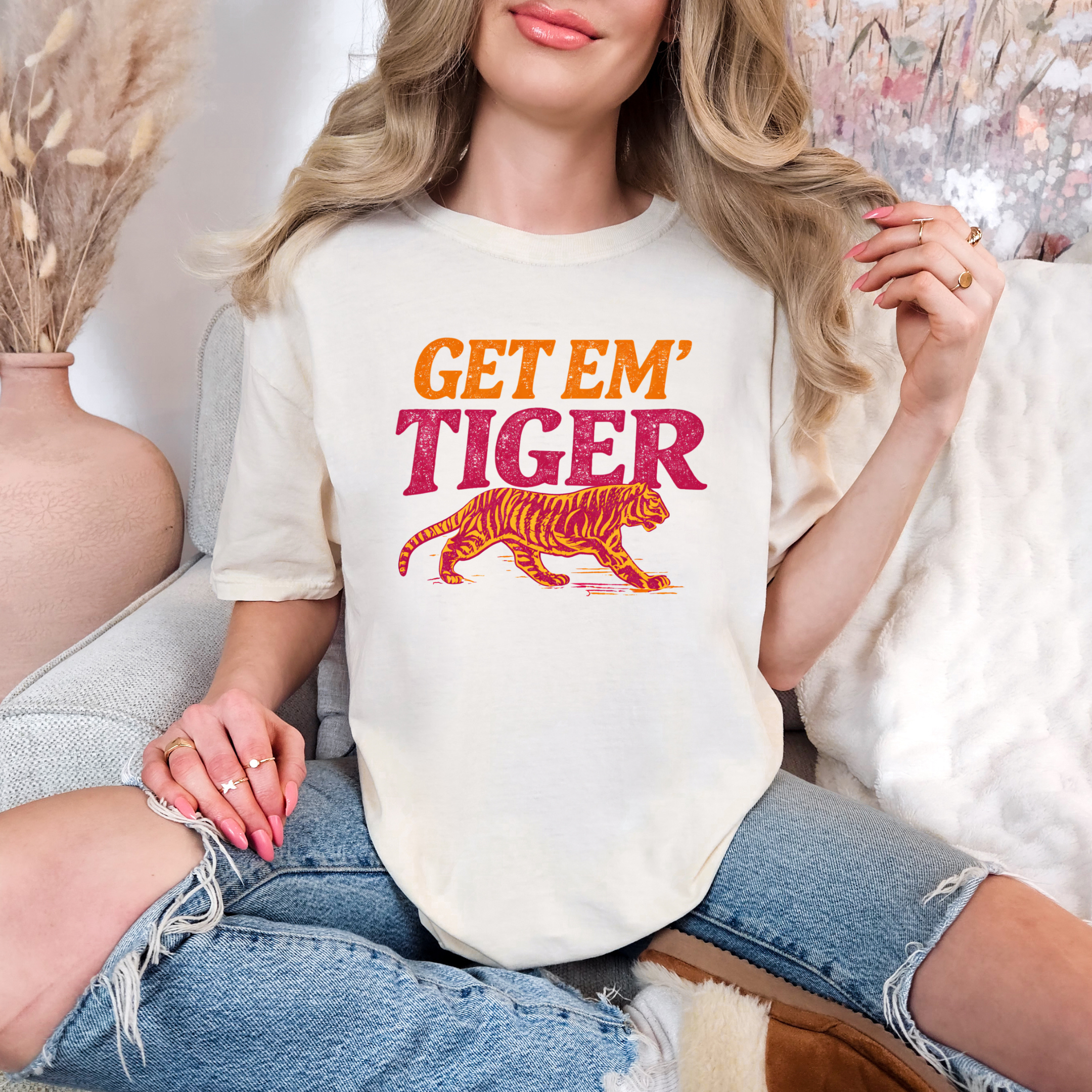 Get Em Tiger Graphic Tee Womens Ave Shops- Tilden Co.