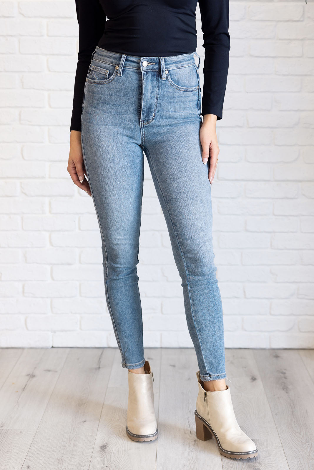 Justine High Rise Control Top Contrast Wash Skinny Jeans Womens Ave Shops- Tilden Co.