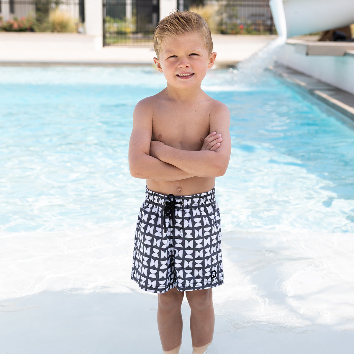 Reef Shorts (Boys) Black and White Semicircles / Boys 2T Black and White Semicircles Boys 2T Janela Bay- Tilden Co.