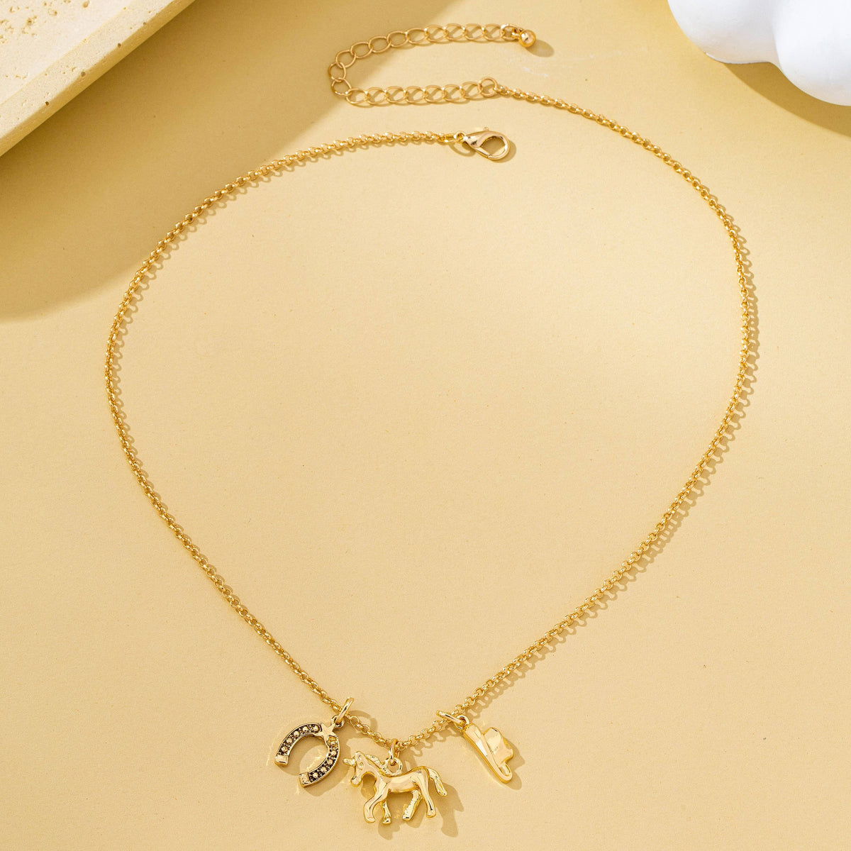 Galloping Horse and Horseshoe Charm Necklace | 80N93131 JOSSLYN by wall to wall- Tilden Co.