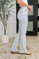 Alyse Mid Rise Destroy & Fray Hem Bootcut Womens Ave Shops- Tilden Co.
