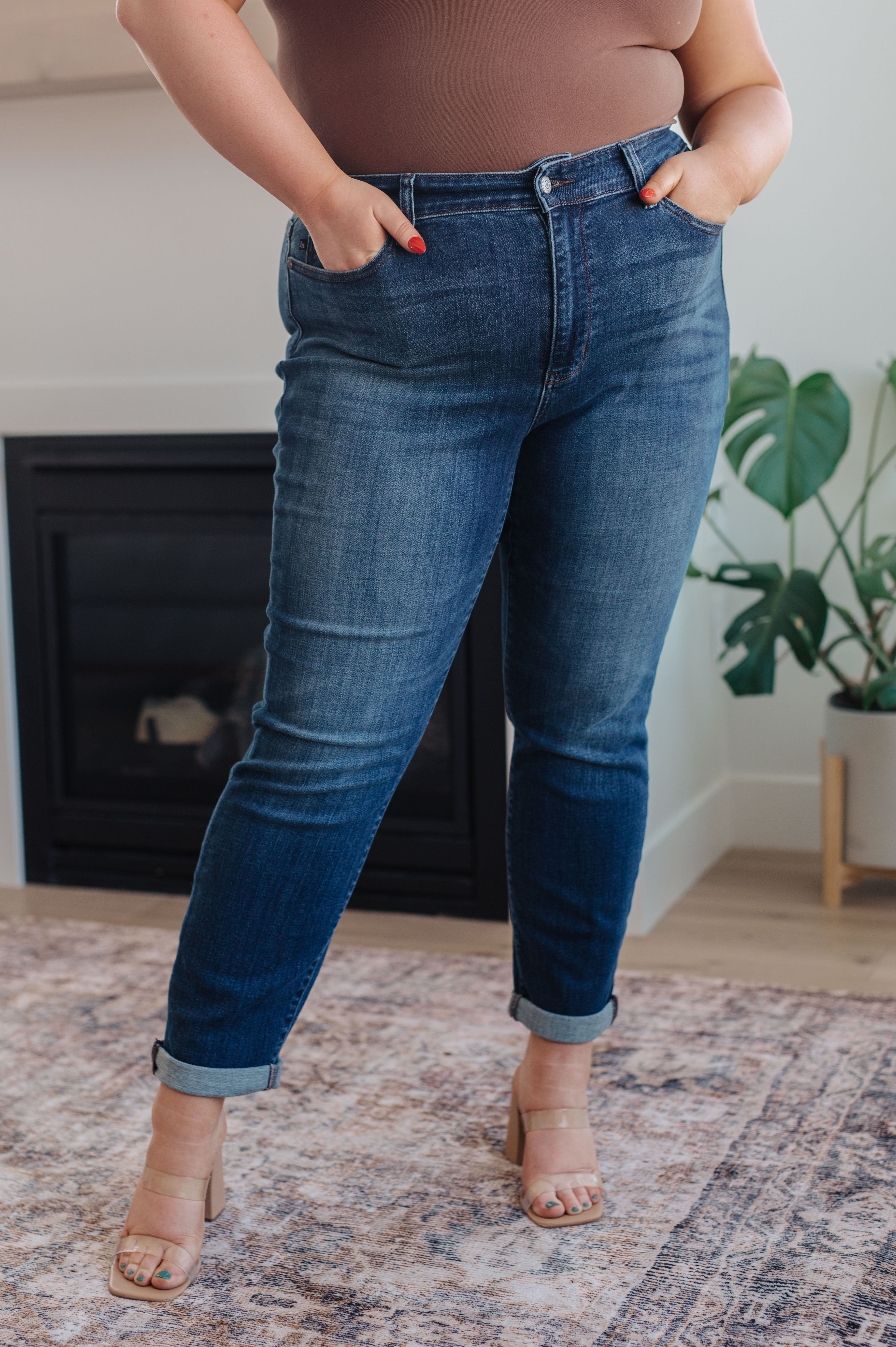 Amber Cuffed Slim Fit Dark Wash Jeans Womens Ave Shops- Tilden Co.