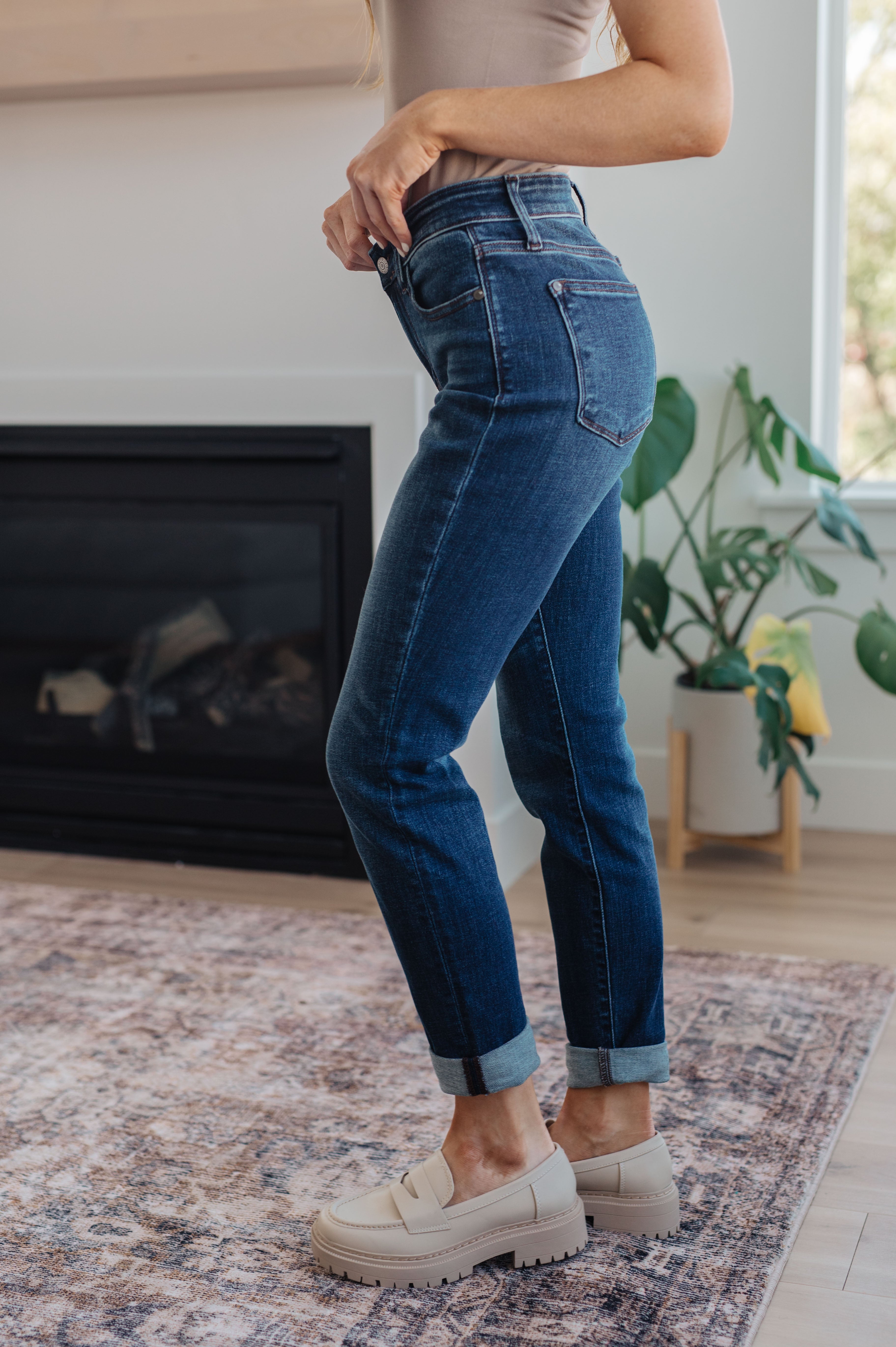 Amber Cuffed Slim Fit Dark Wash Jeans Womens Ave Shops- Tilden Co.