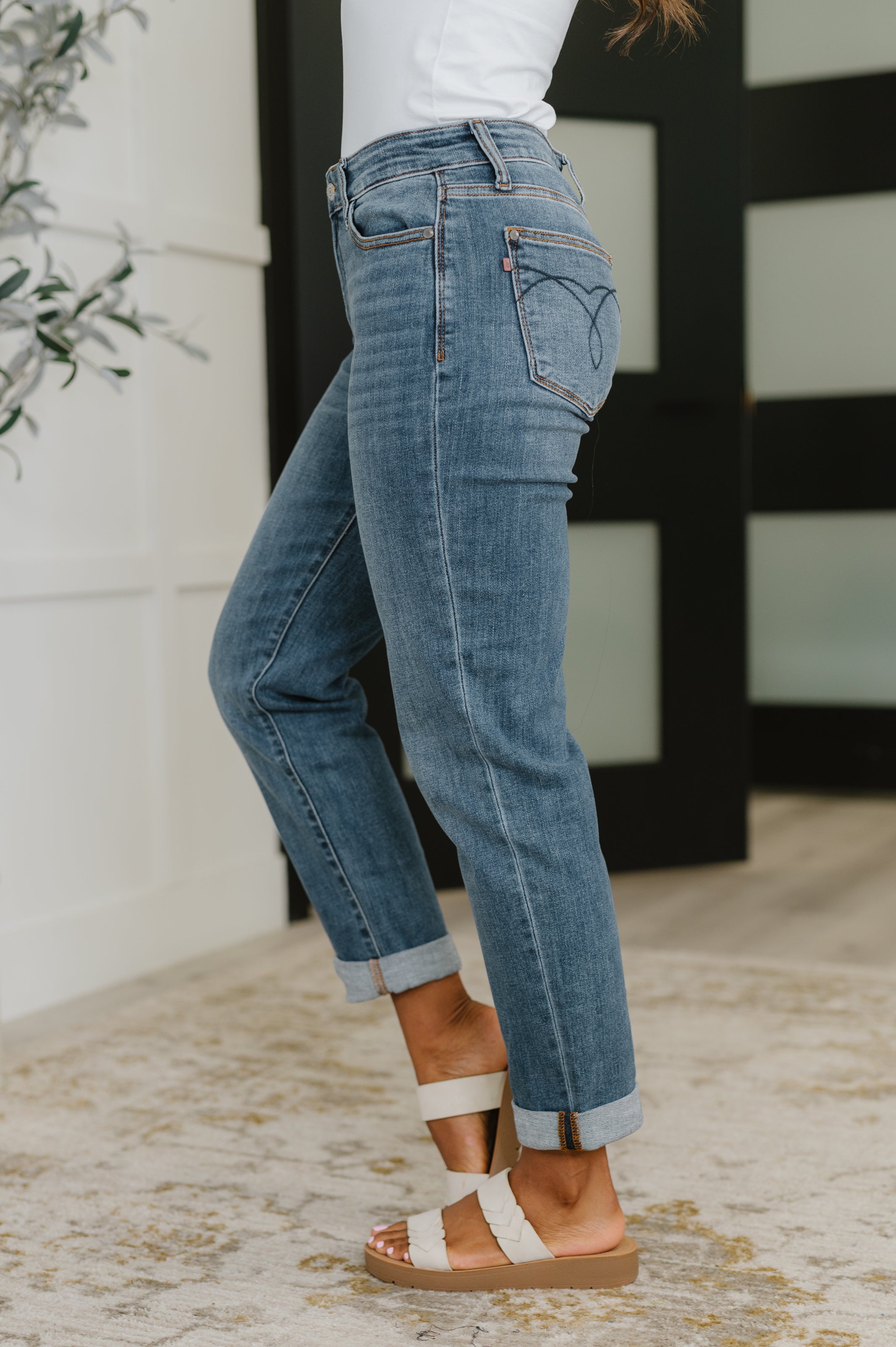 Colette Mid Rise Boyfriend Classic Cuffed Womens Ave Shops- Tilden Co.