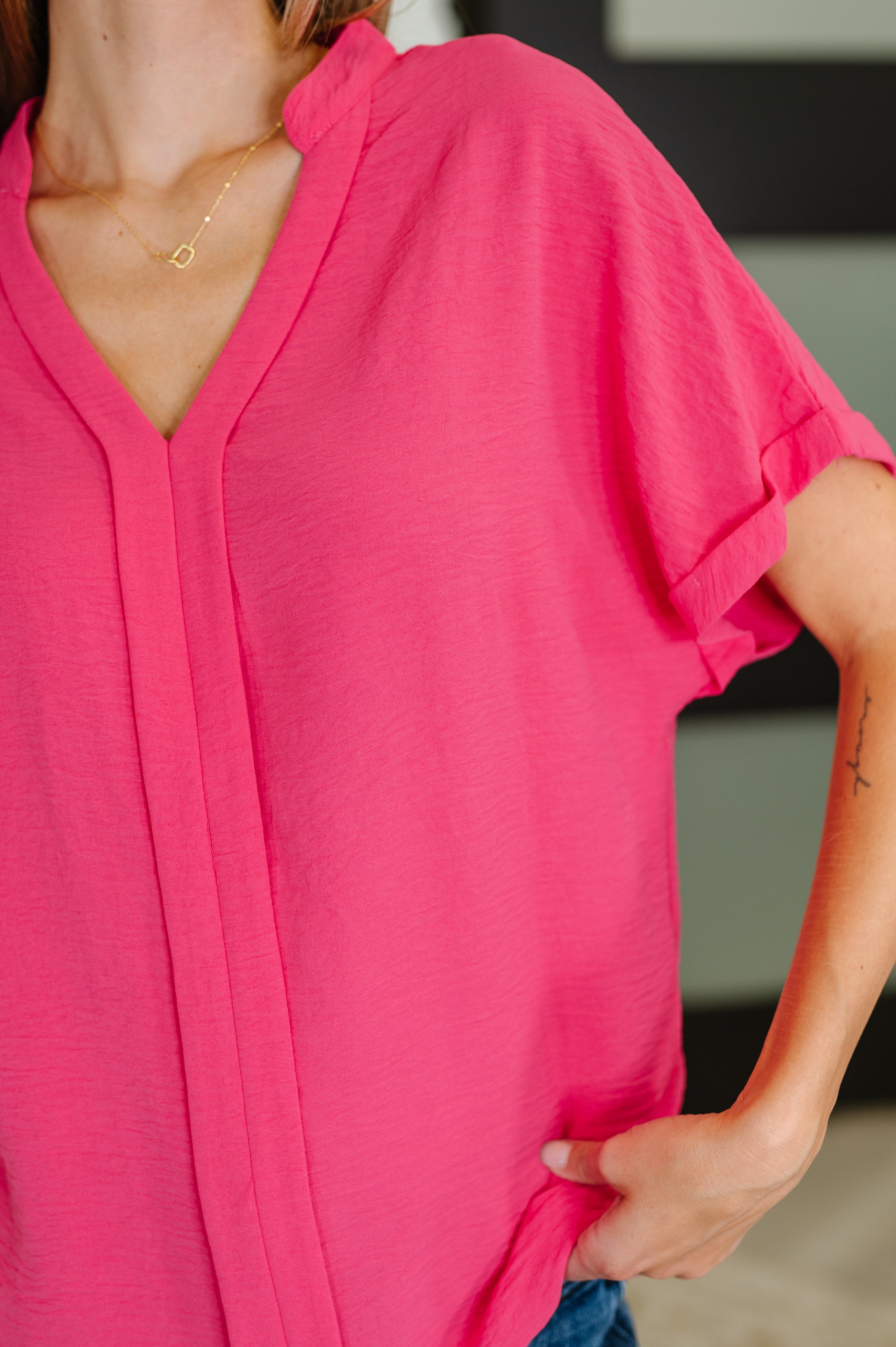 PREORDER: Crinkle Wove V-Neck Blouse in Four Colors Womens Ave Shops- Tilden Co.