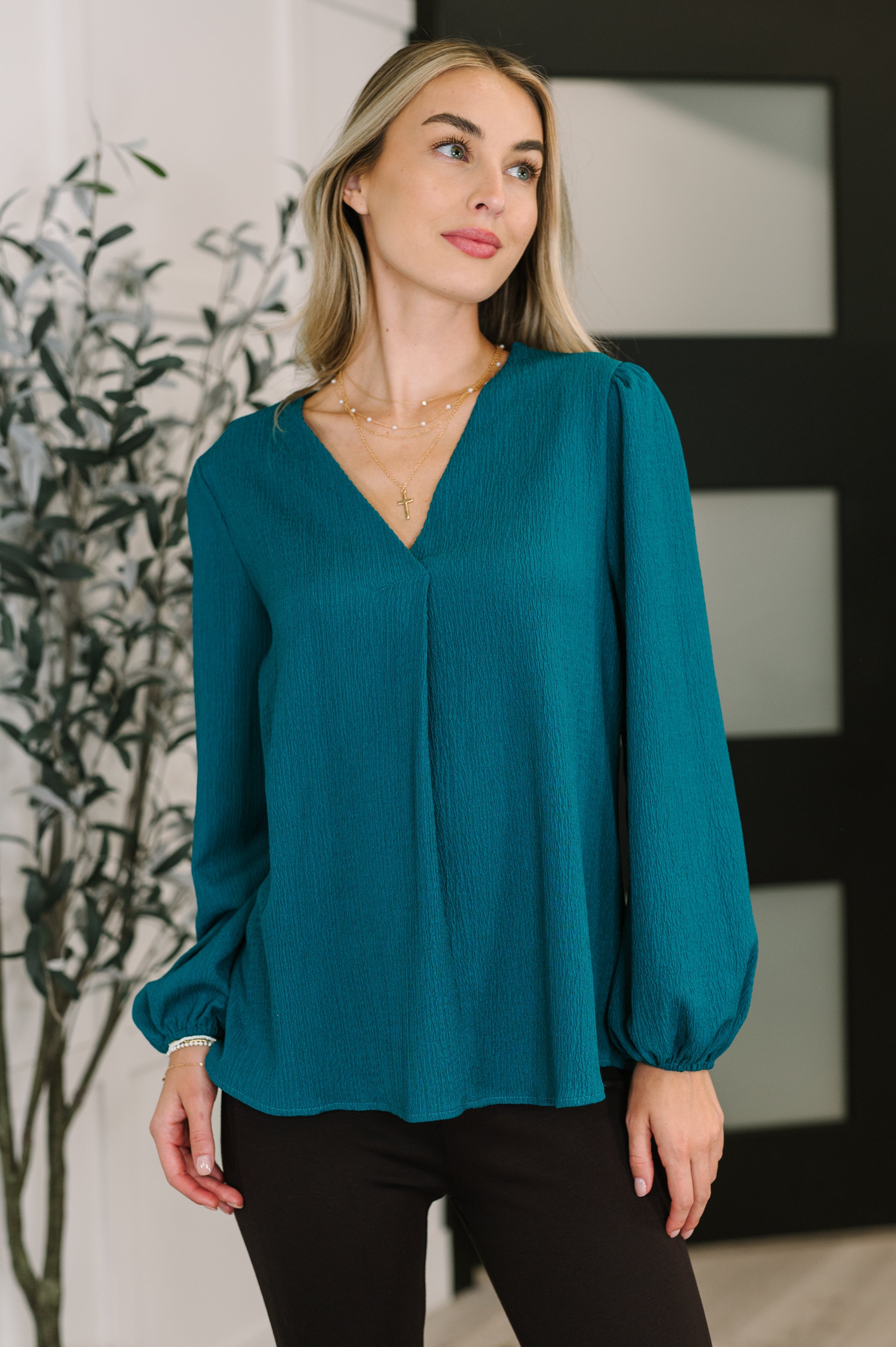 Desk to Dinner V-Neck Balloon Sleeve Blouse Womens Ave Shops- Tilden Co.