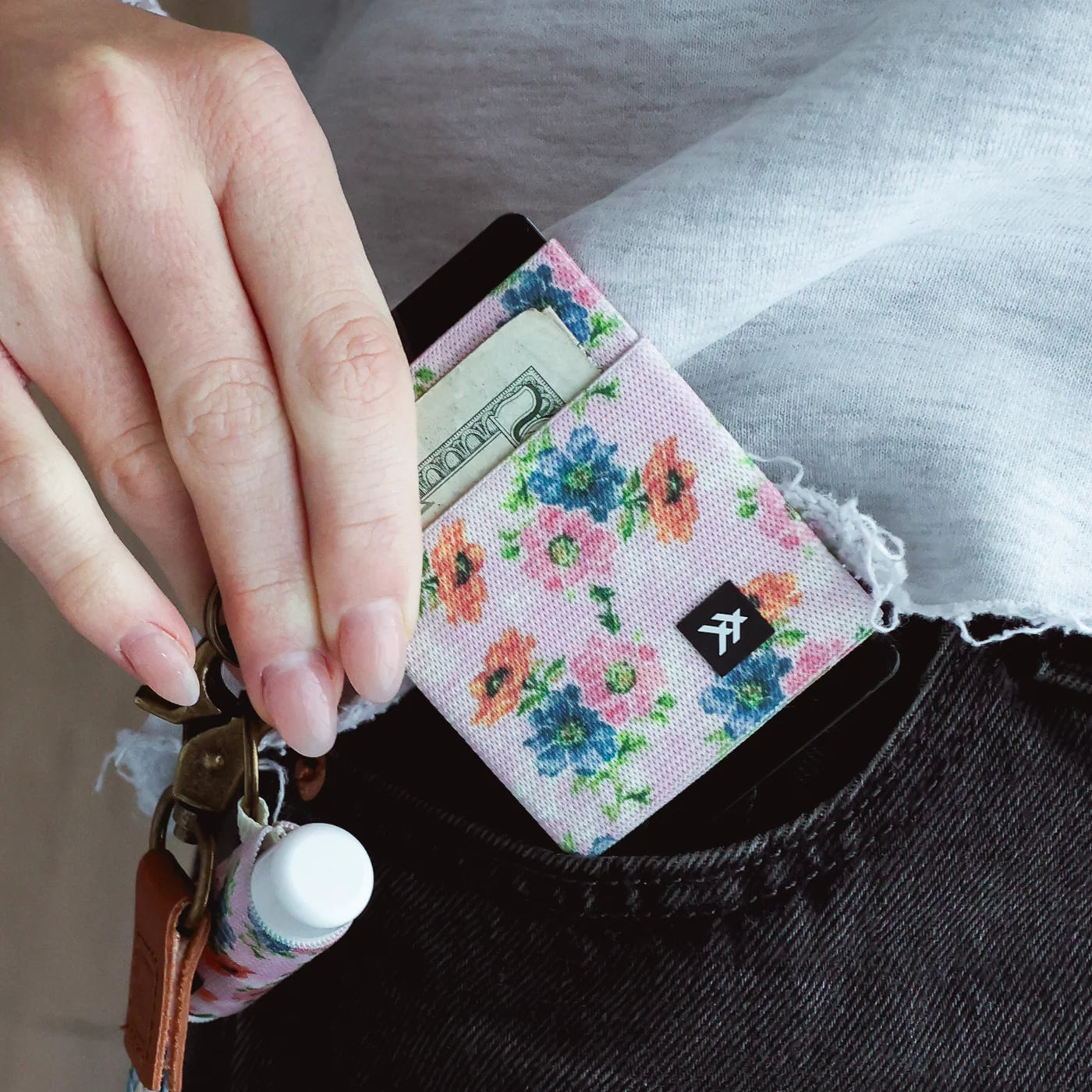 Thread Elastic Wallet    Wallets & Money Clips Thread- Tilden Co.