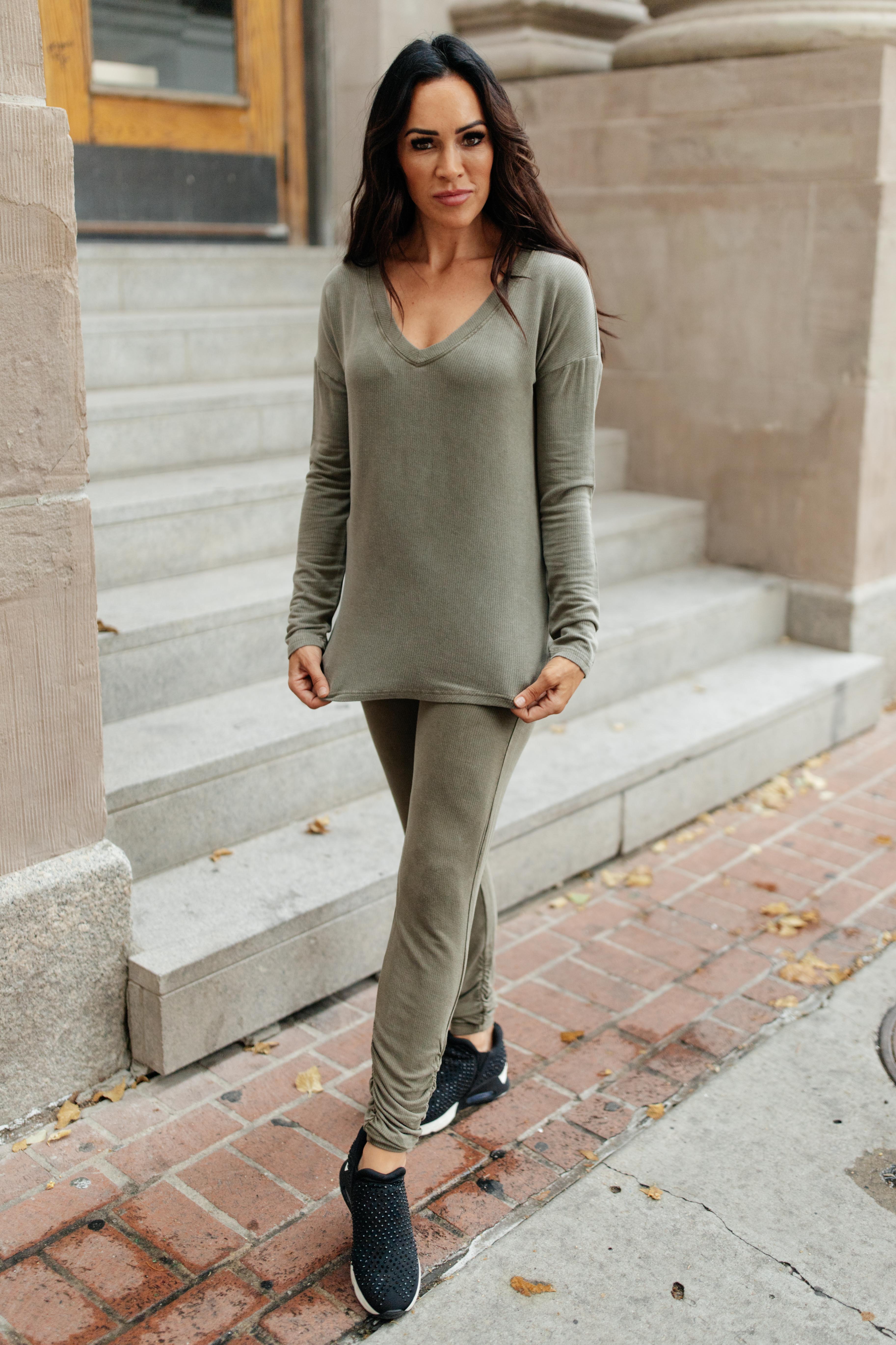 Essential Lounge Top in Mineral Wash Olive    Womens Ave Shops- Tilden Co.