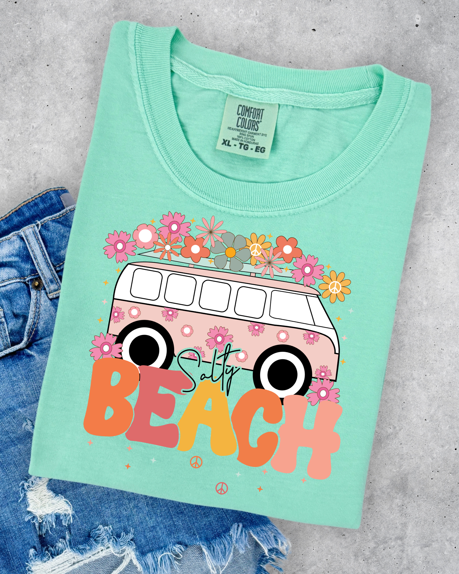 Head to the Beach Graphic Tee Womens Ave Shops- Tilden Co.