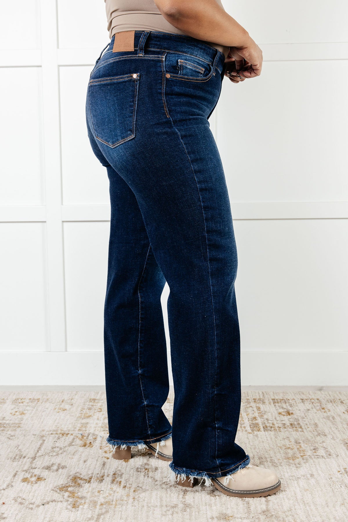 Jacqueline Mid Rise Frayed Hem Straight Leg Jean Denim Ave Shops- Tilden Co.