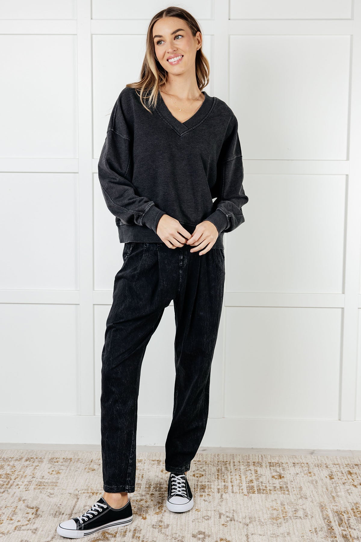 Limber Up Straight Leg Sweats in Black Athleisure Ave Shops- Tilden Co.