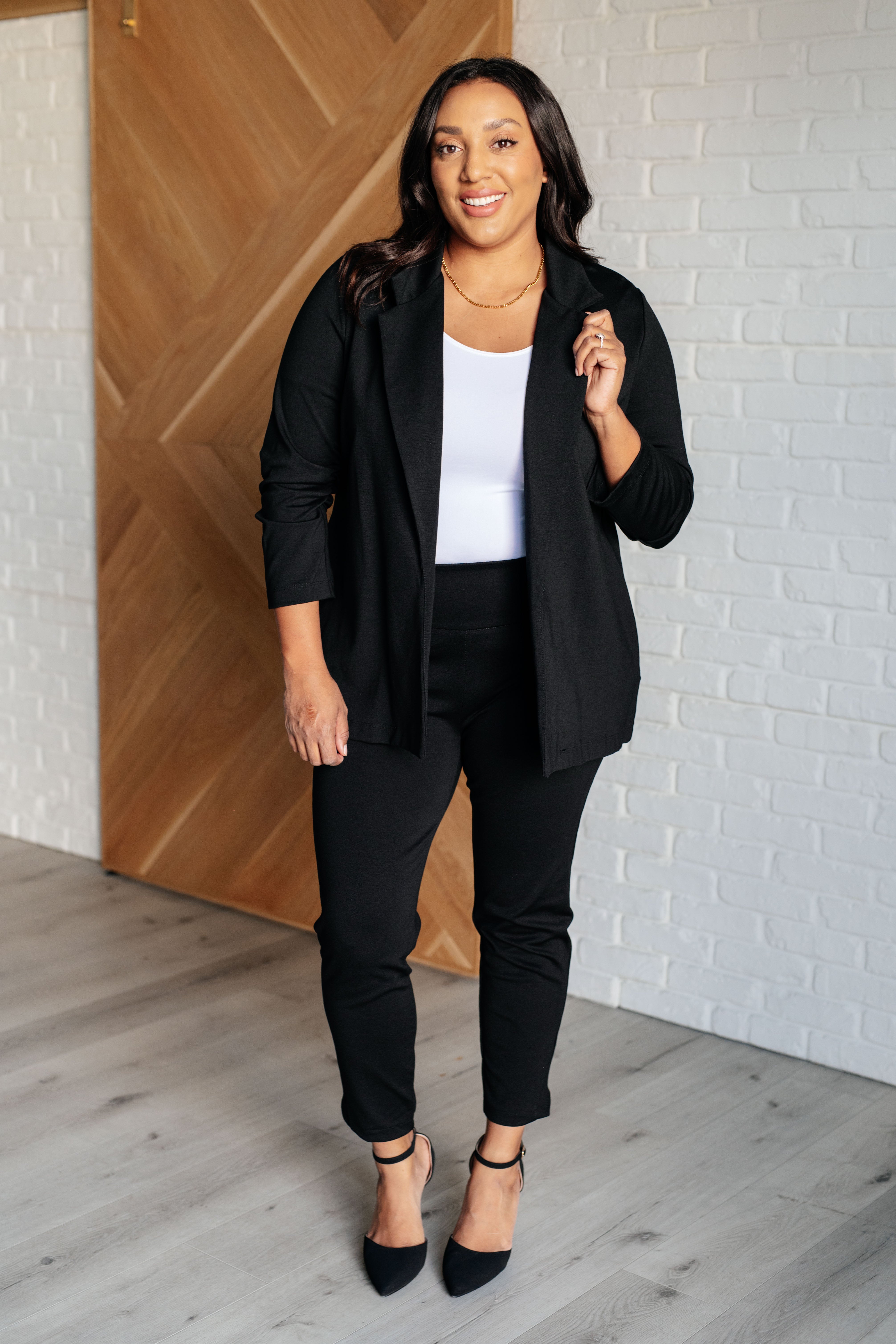 Magic 3/4 Blazer in Black    Layers Ave Shops- Tilden Co.