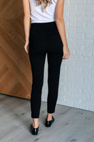 Magic Ankle Crop Skinny Pants in Black    Bottoms Ave Shops- Tilden Co.