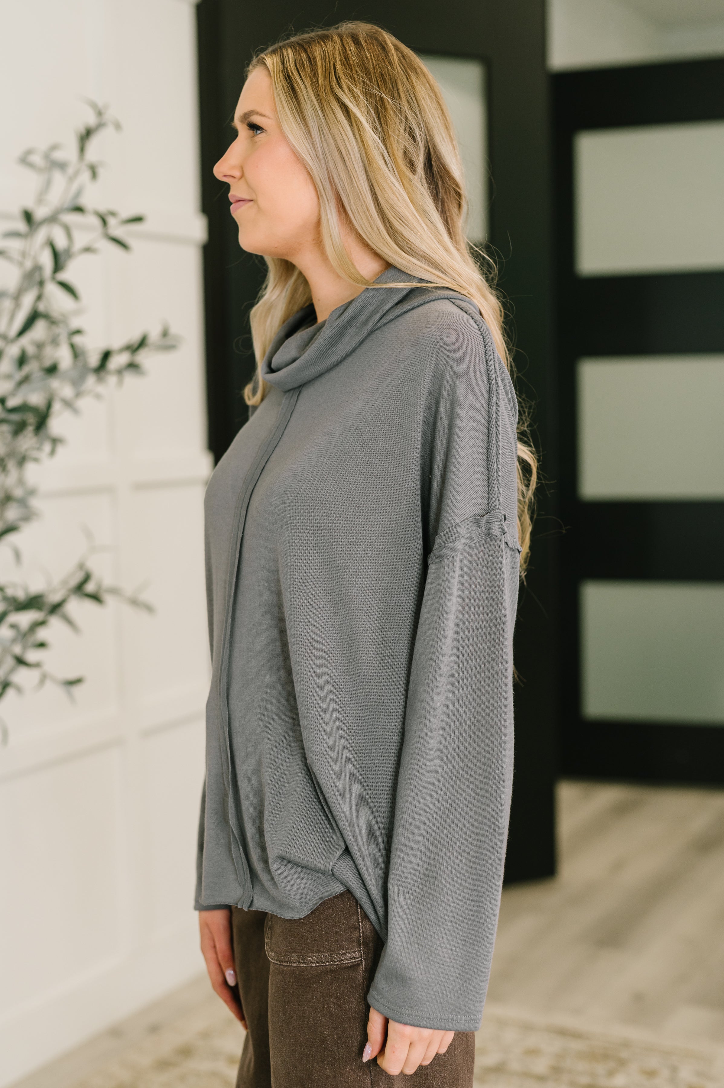 Metro Flow Center Seam Turtleneck Womens Ave Shops- Tilden Co.