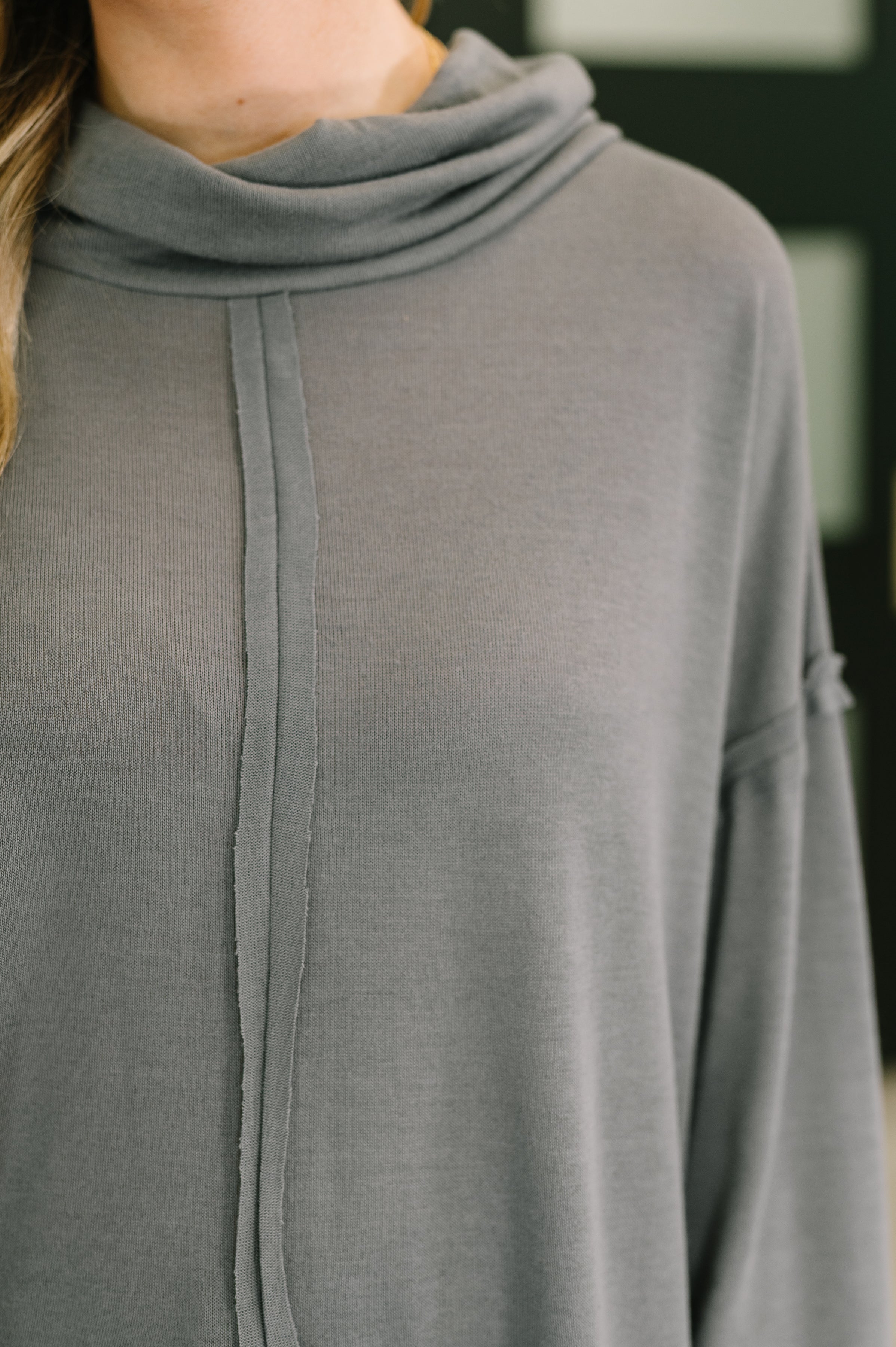Metro Flow Center Seam Turtleneck Womens Ave Shops- Tilden Co.