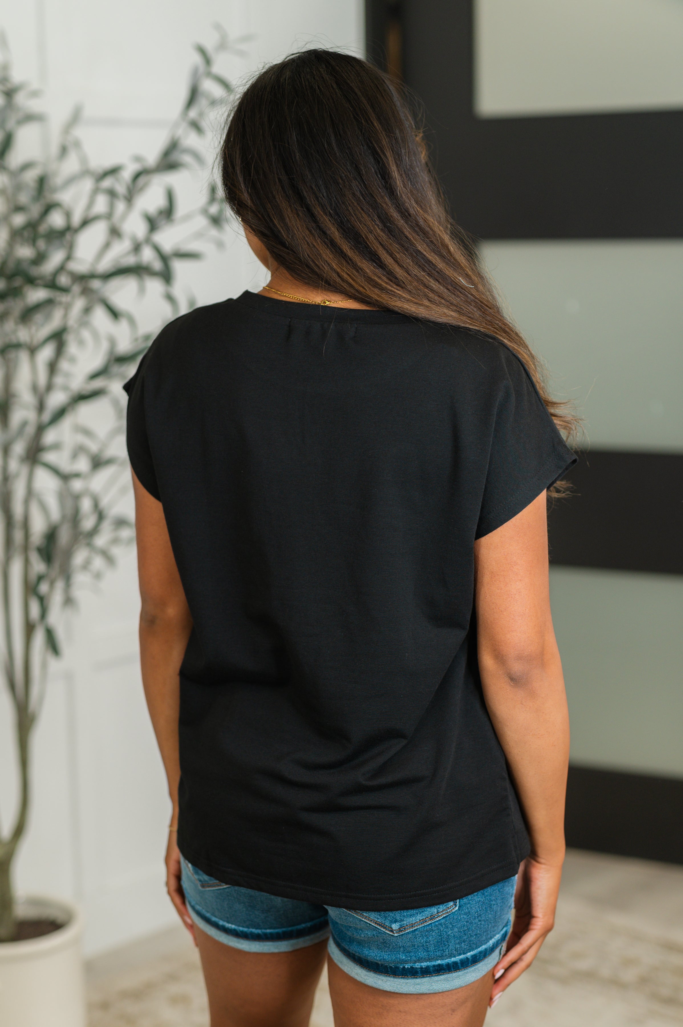Not So Basic Pocket Tee in Black Tops Ave Shops- Tilden Co.