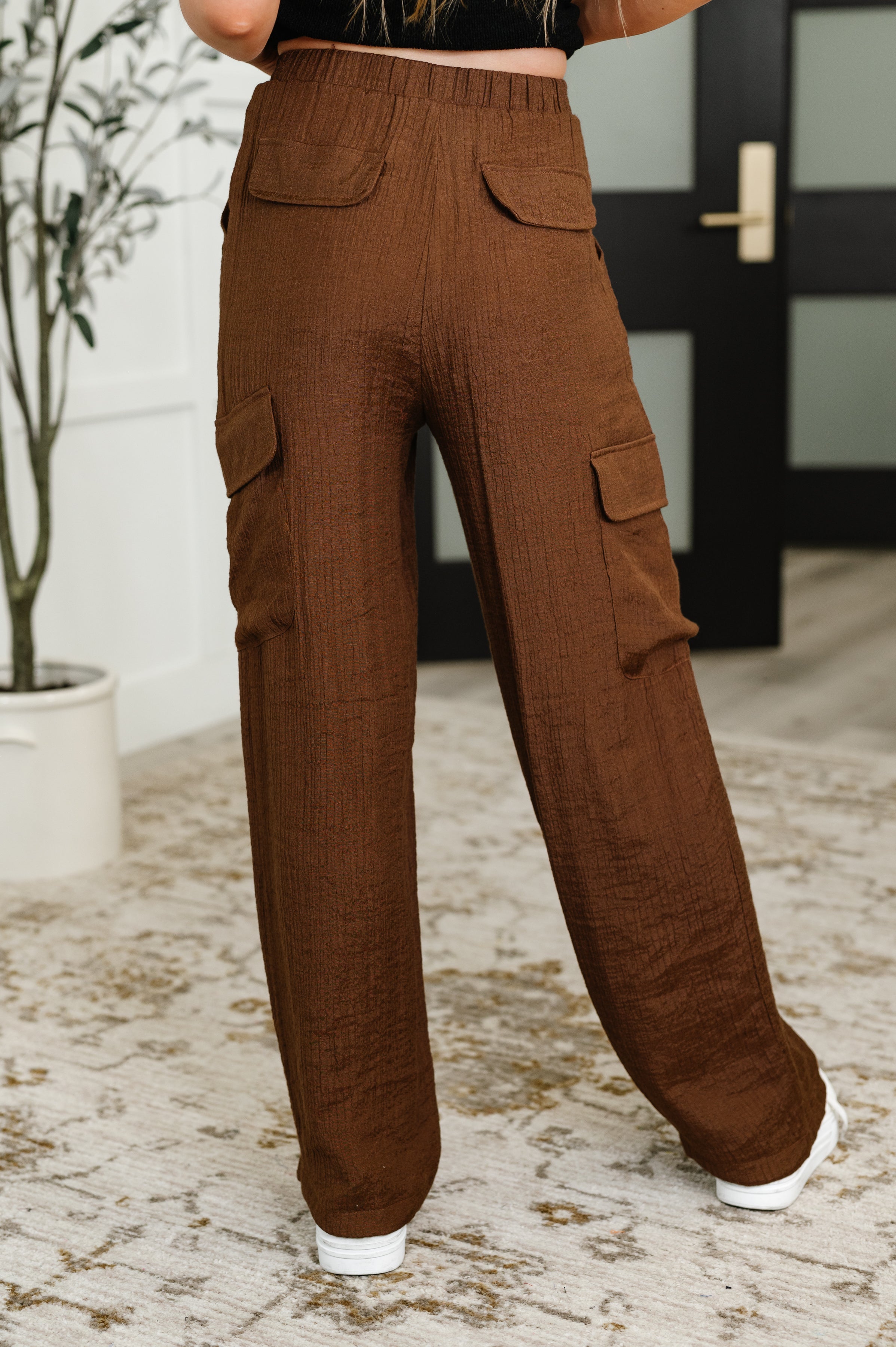 Off Duty Straight Leg Cargo Pants in Brown Womens Ave Shops- Tilden Co.