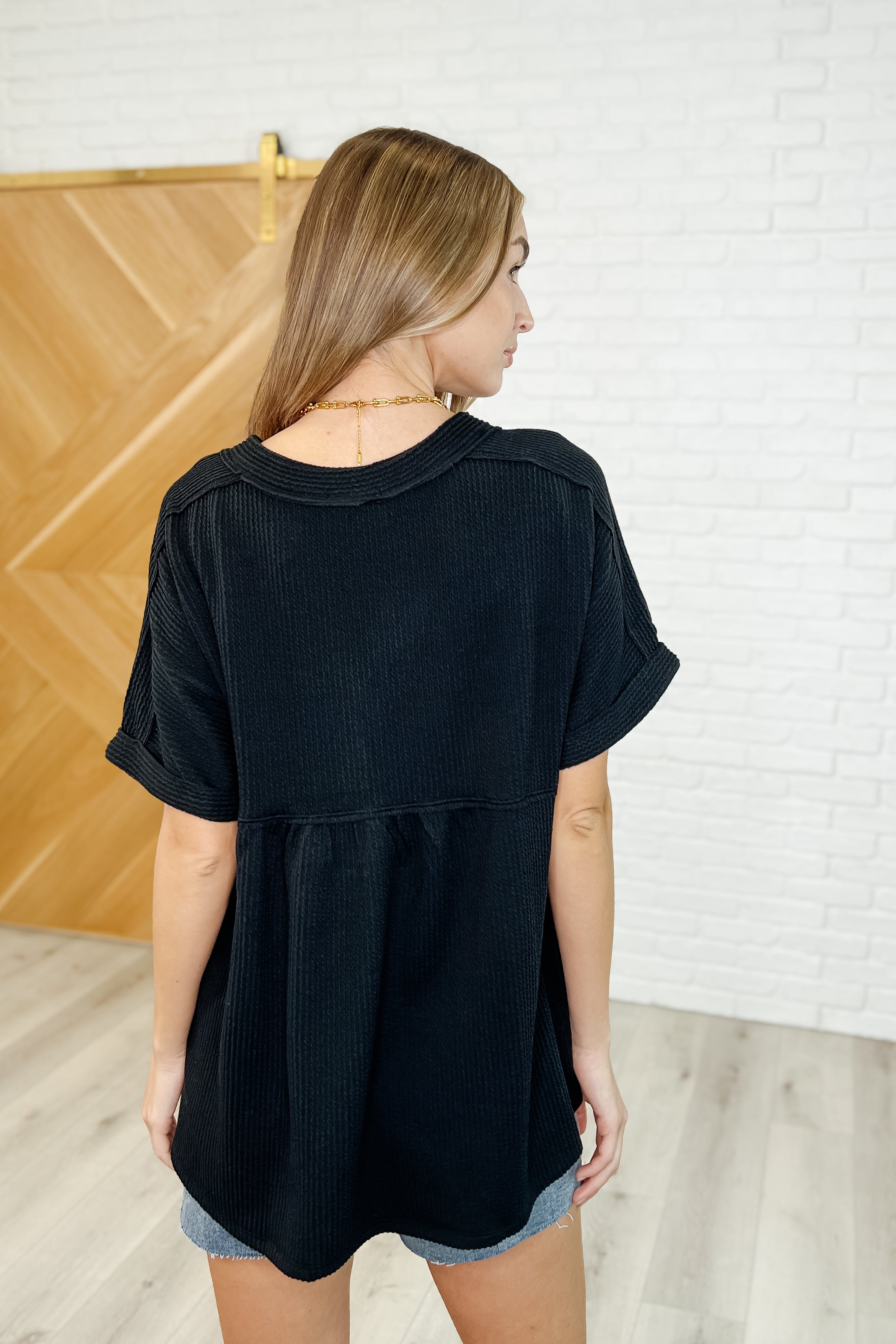 Plain and Sassy V-Neck Tee in Black Womens Ave Shops- Tilden Co.
